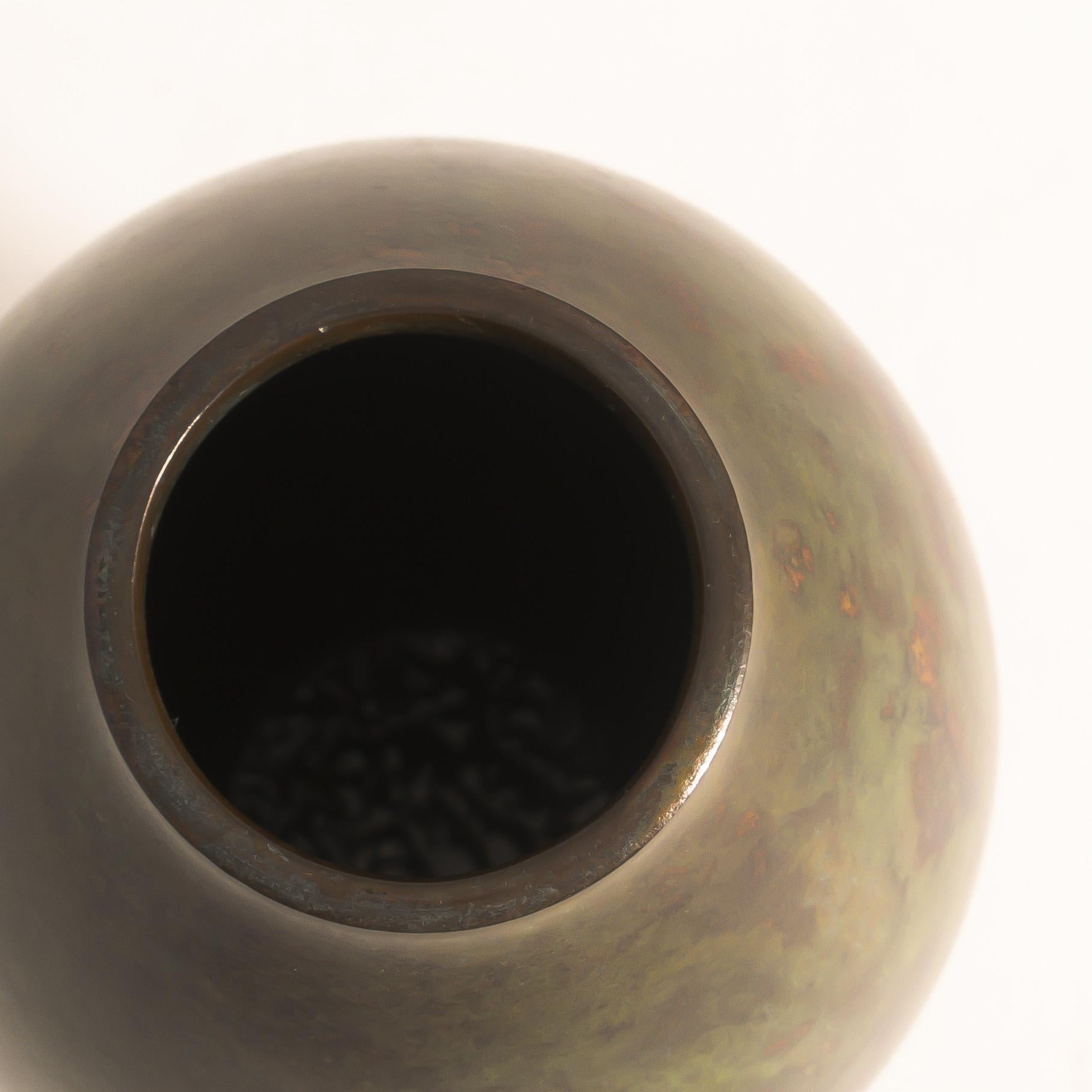 20th Century Hasegawa Gasen, Patinated Vase in Bronze For Sale