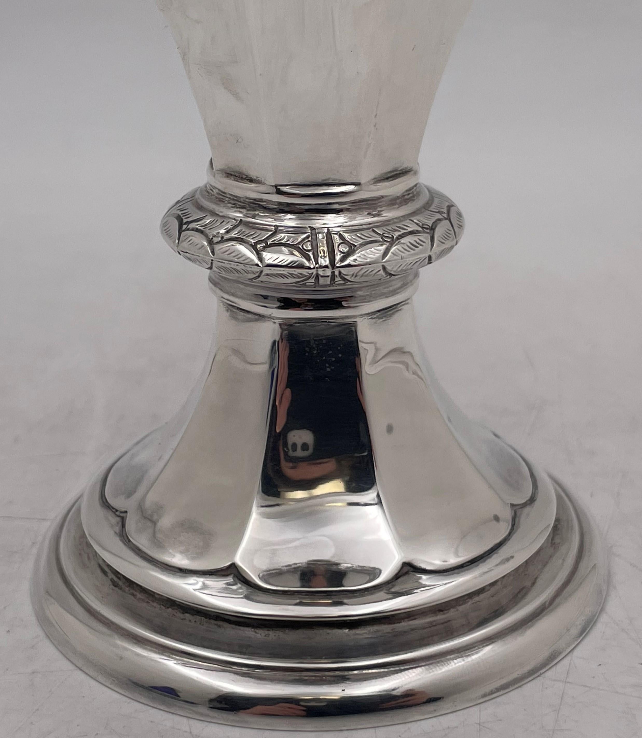 Mid-20th Century Haseler English Sterling Silver 1933 Trophy Covered Cup for Golf Tournament