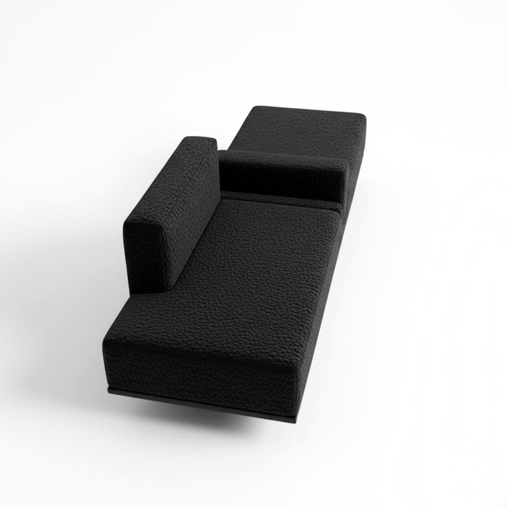 Hashi Bench - Architektonische Liege aus gebrannter Eiche und schwarzem Boucle - Sidani Design (Brutalismus) im Angebot