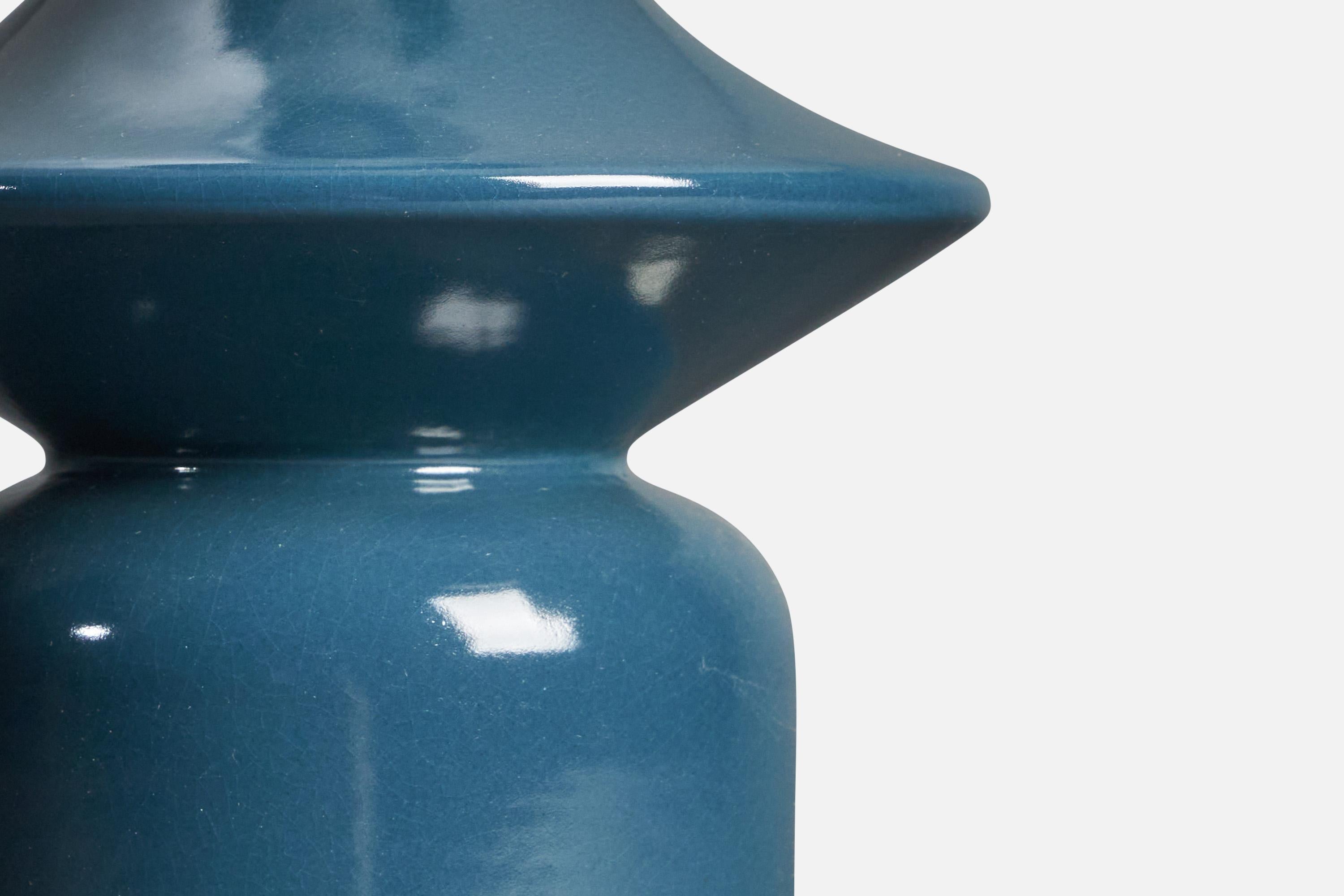 Hasle Keramik, Table Lamp, Stoneware, Denmark, 1960s In Good Condition For Sale In High Point, NC