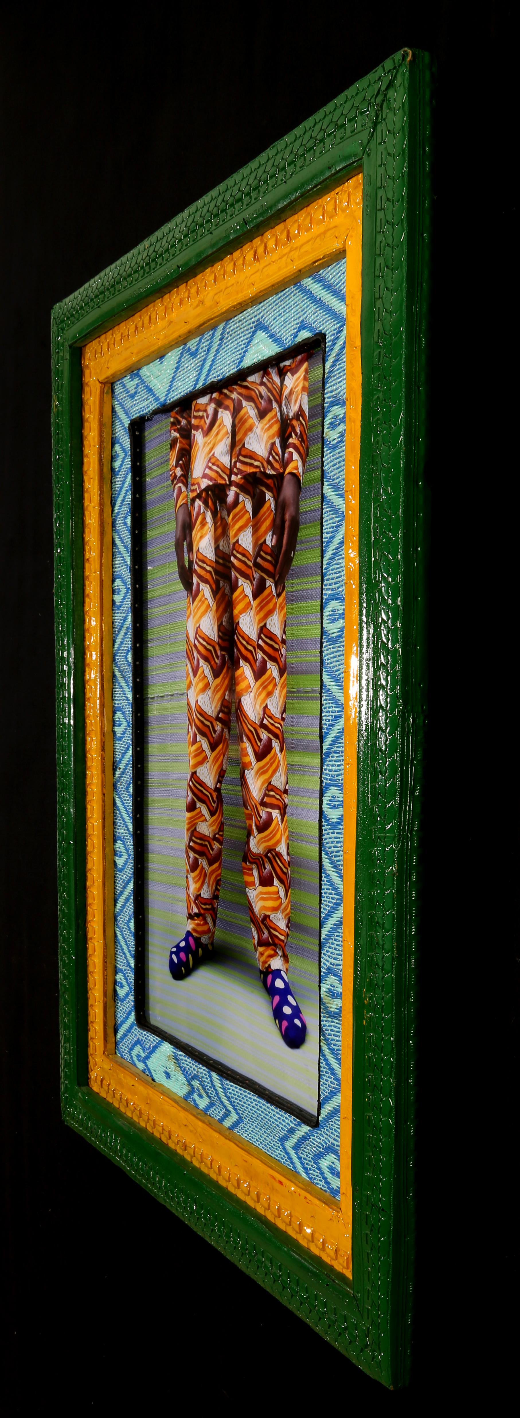 Hassan Hajjaj
Mali Kid Legs, 2014
Metallischer Lambda-Druck auf 3mm Dibond
40 3/10 x 31 Zoll  (102,4 x 78,7 cm)
Auflage 2/5
