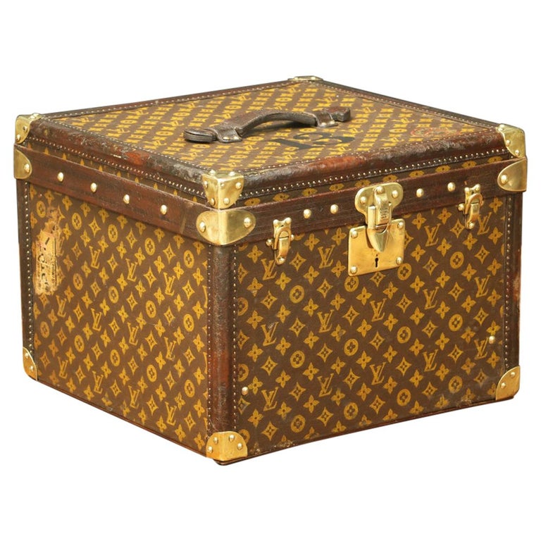 Hat Monogram Louis Vuitton Trunk For Sale at 1stdibs