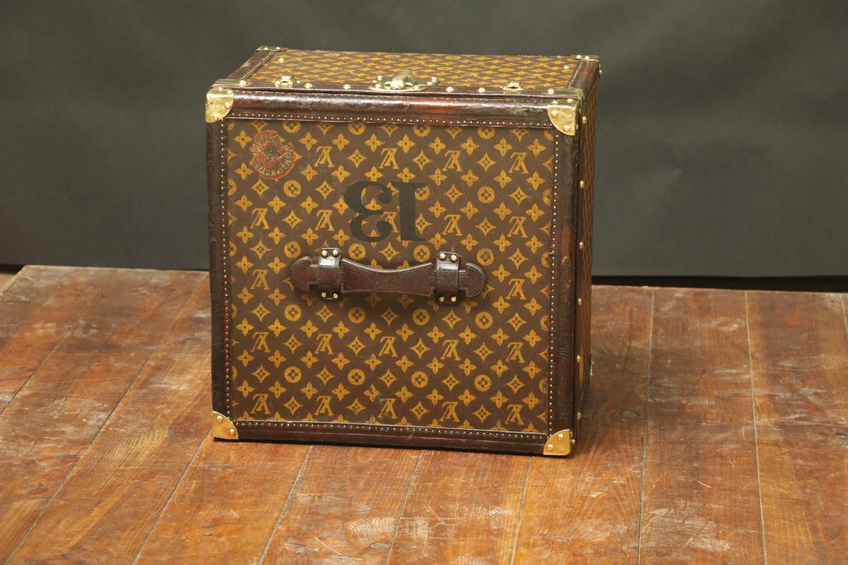 Hat Monogram Louis Vuitton Trunk 4