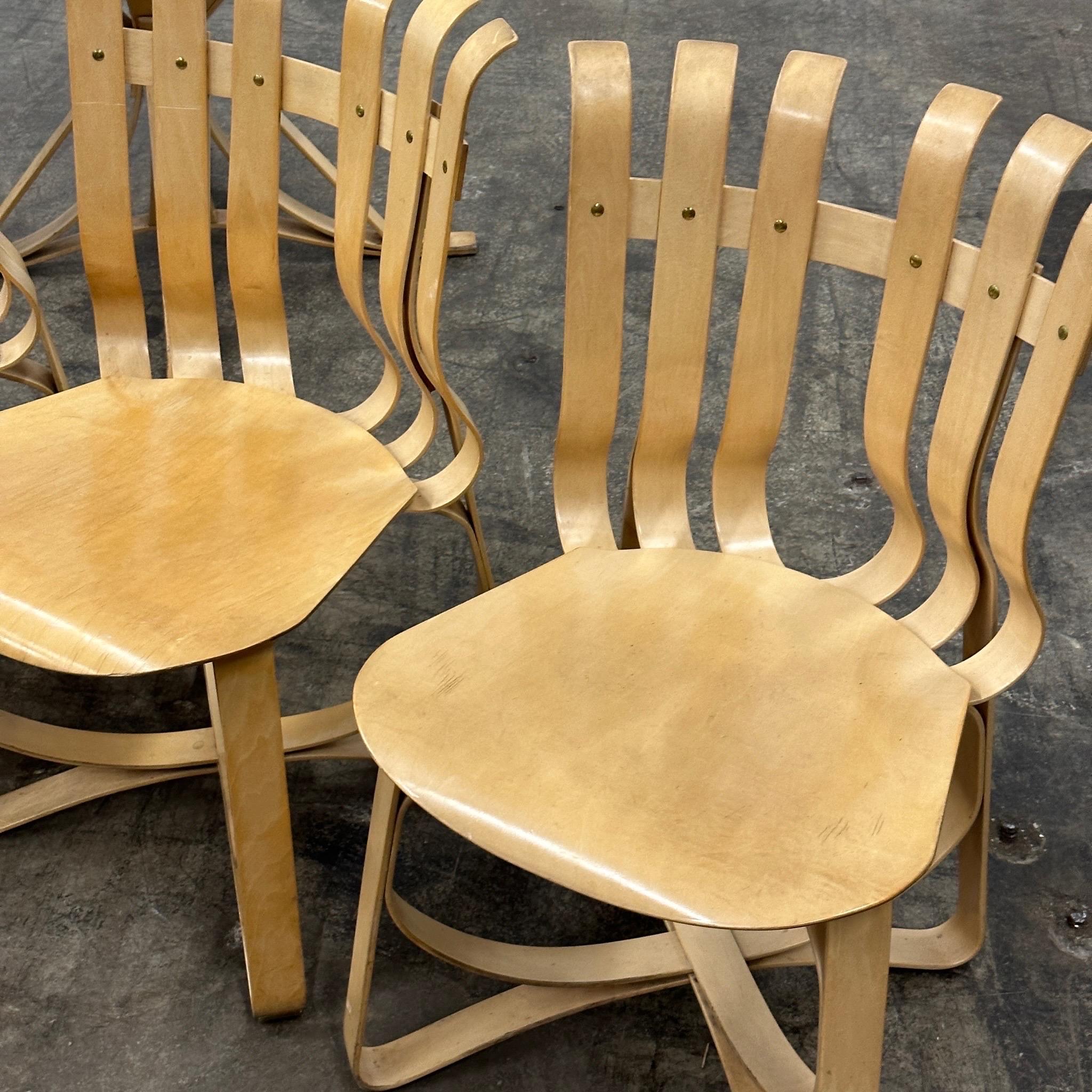 Late 20th Century Hat Trick Chairs + Face Off Table Set by Frank Gehry for Knoll For Sale