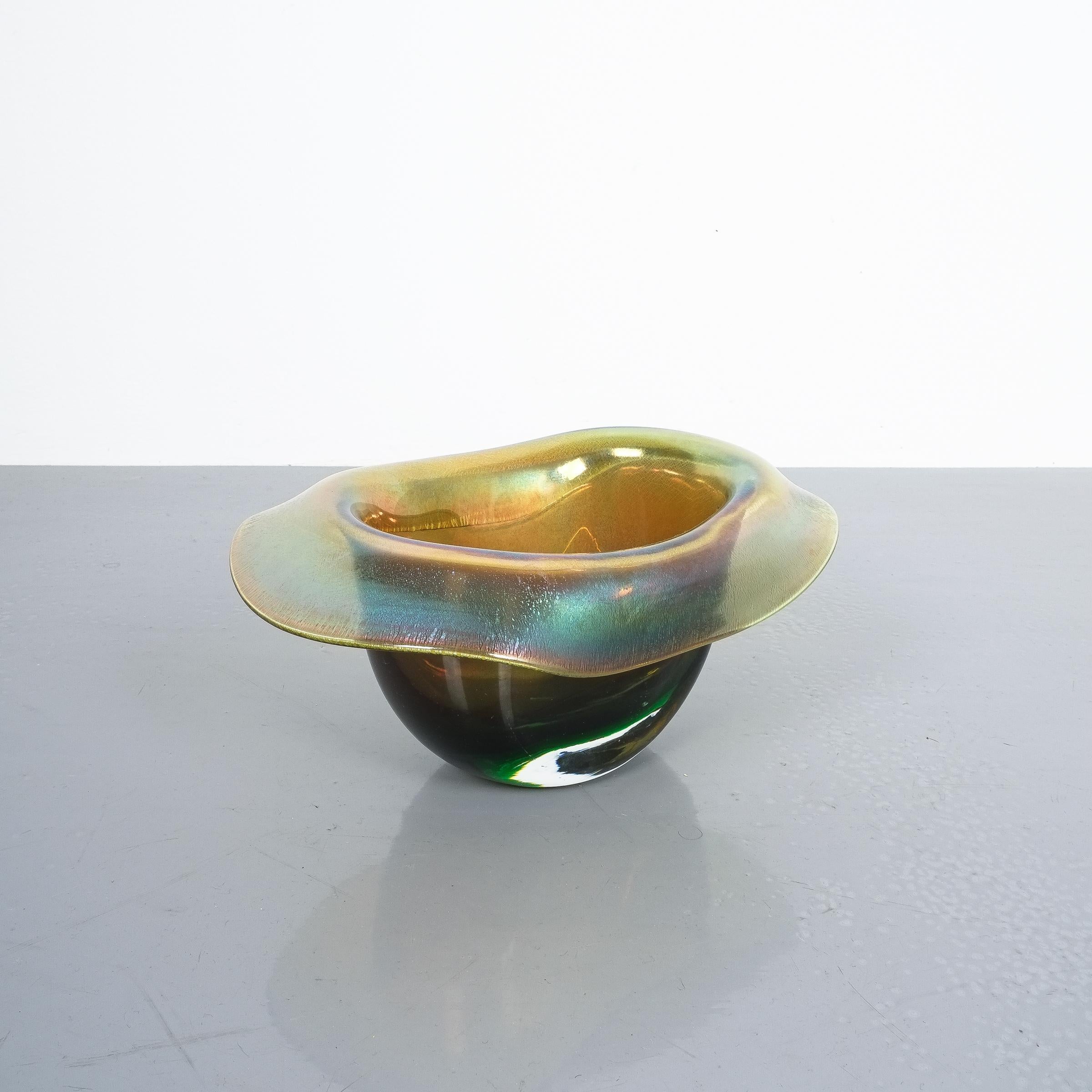 Mid-Century Modern Hat Vase or Bowl Murano Glass, Italy, circa 1970 For Sale