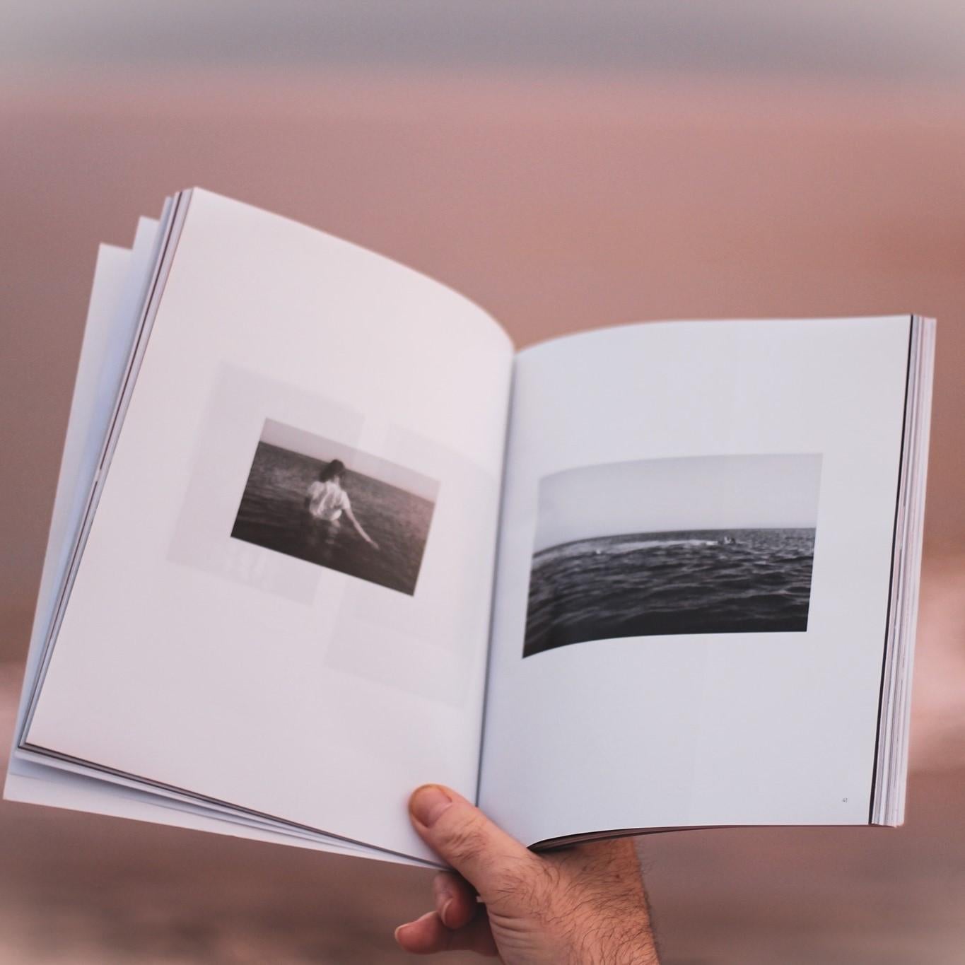 „I Had a Dream“ Tanz in Farbe, Giclee-Druck, Abstrakte Fotografie, limitierte Auflage. – Photograph von Hatice Besun