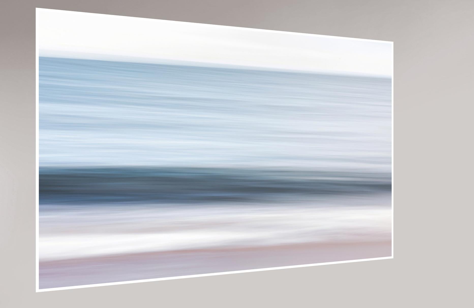 „On the edge of nothingness, n15“ Giclee-Druck, Abstrakte Fotografie, limitierte Auflage. (Abstrakter Expressionismus), Photograph, von Hatice Besun