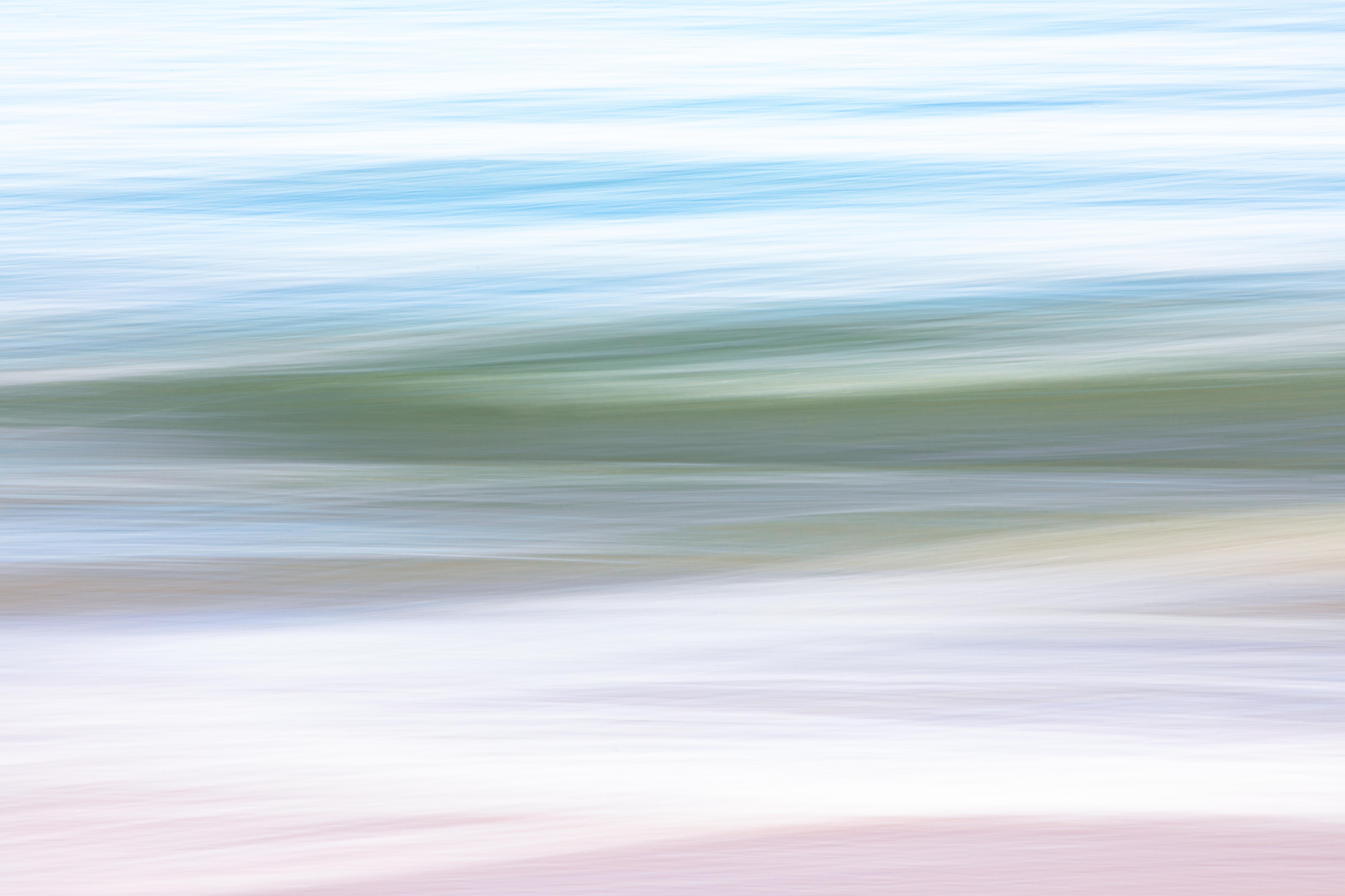 Abstract Photograph de Hatice Besun - "Al borde de la nada, n3" Impresión Giclée, Fotografía Abstracta, Ed. Limitada