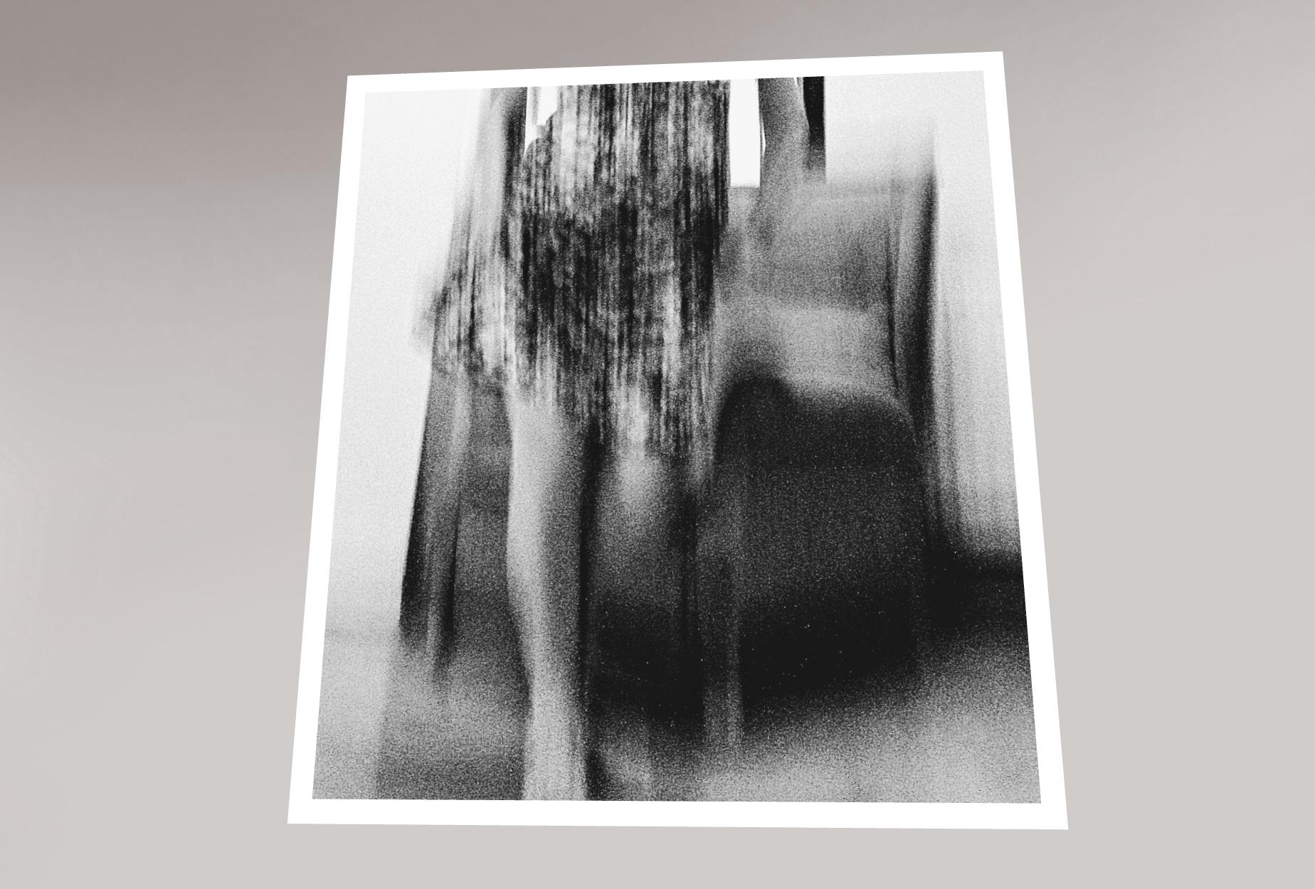 She The Frequency, Giclee-Druck, Abstrakte Fotografie, limitierte Auflage – Photograph von Hatice Besun