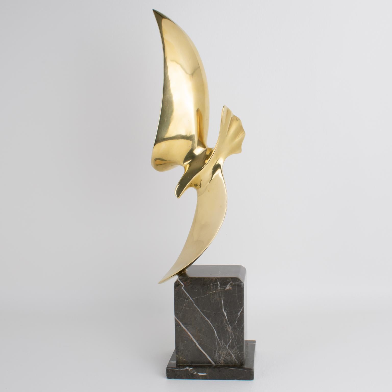 Hattakitkosol Somchai Scultura d'arte in bronzo con uccelli in vendita 11