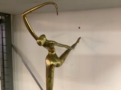 Hattakitkosol Somchai Escultura de bronce de una bailarina