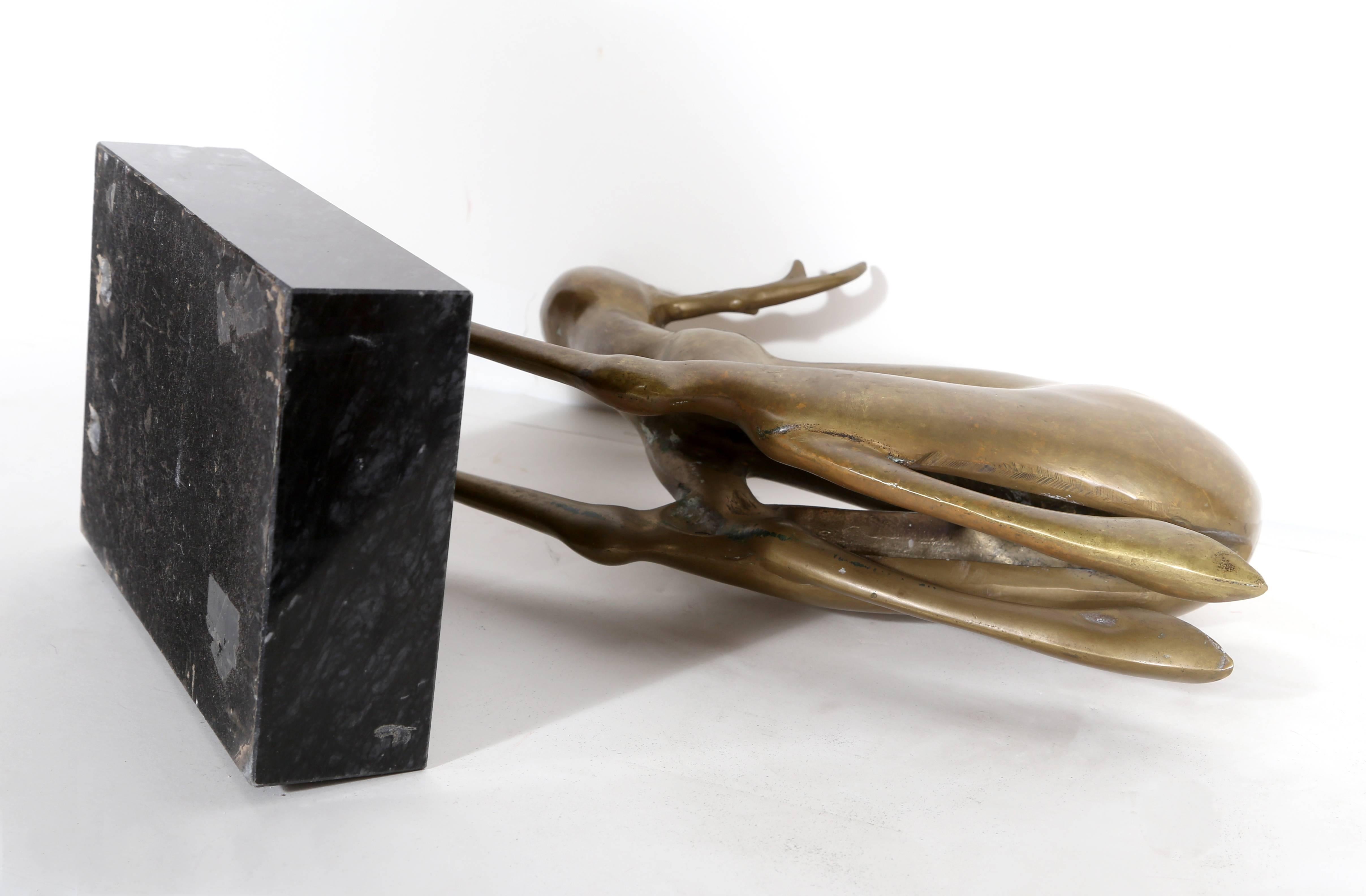Reno de oro, escultura de bronce de Mattakitkosol Somchai en venta 4