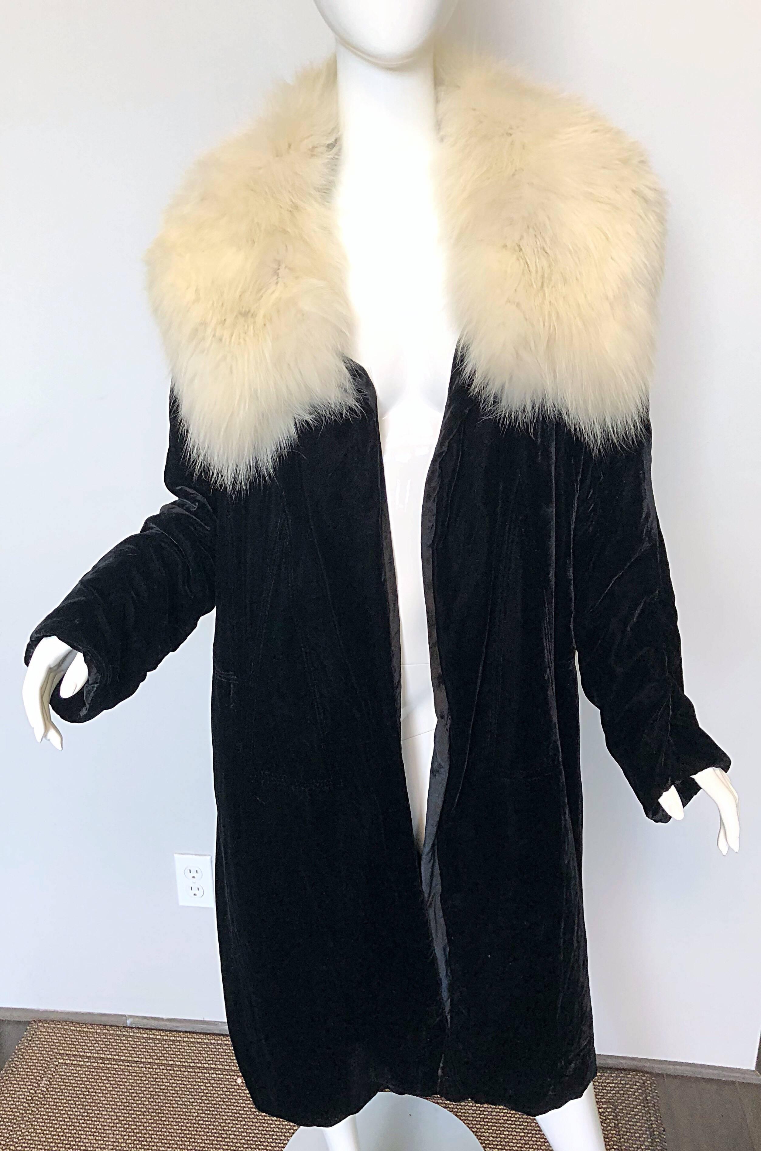 Women's Hattie Carnegie 1930s Black Velvet and White Fox Fur Vintage 30s Opera Jacket  For Sale