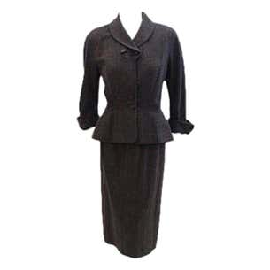 Hattie Carnegie 2pc Grey Wool Fitted Jacket Skirt Set, Circa 1950's For ...