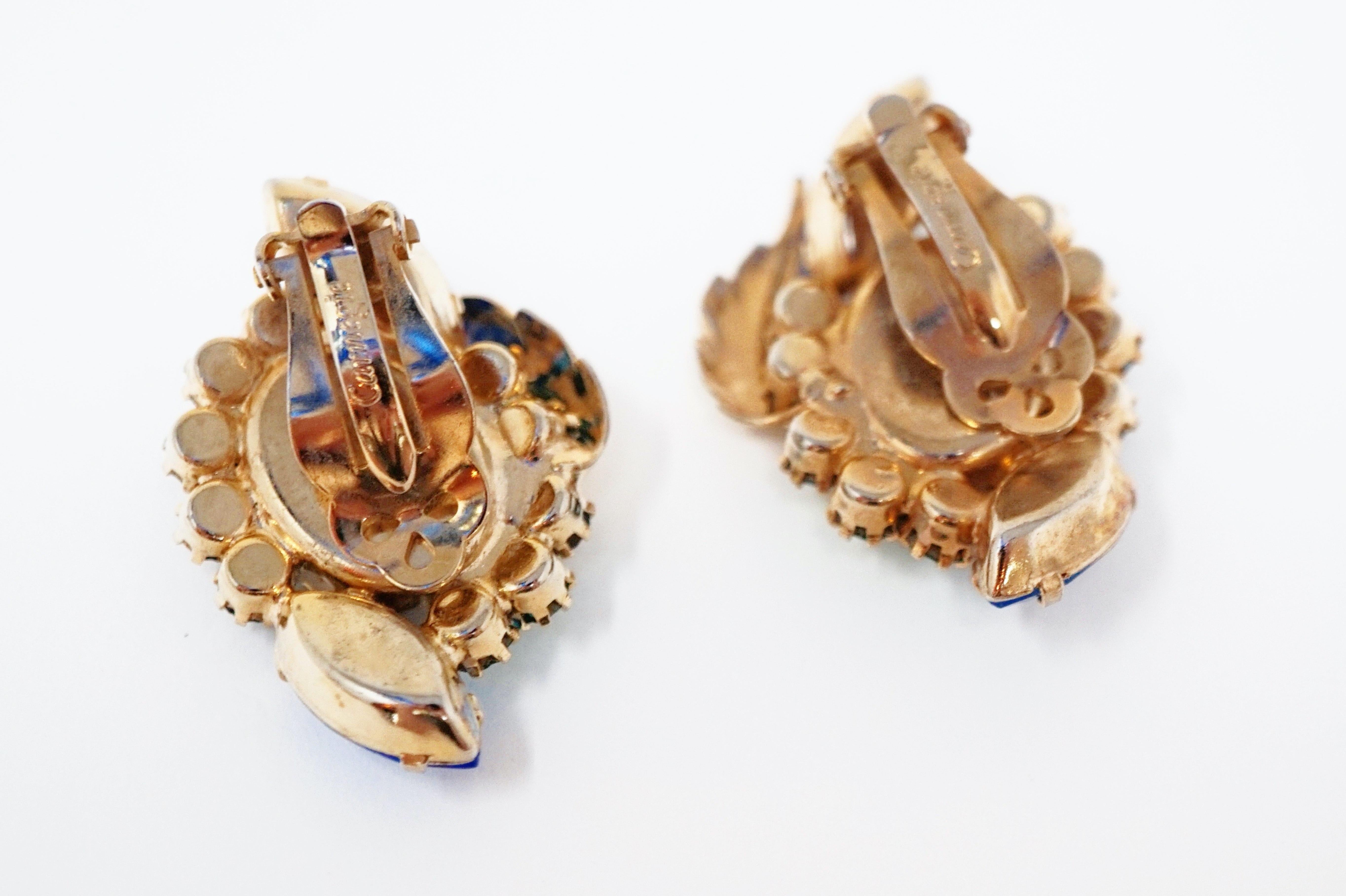 Hattie Carnegie Emerald and Sapphire Rhinestone Brooch and Earrings Demi-Parure 9