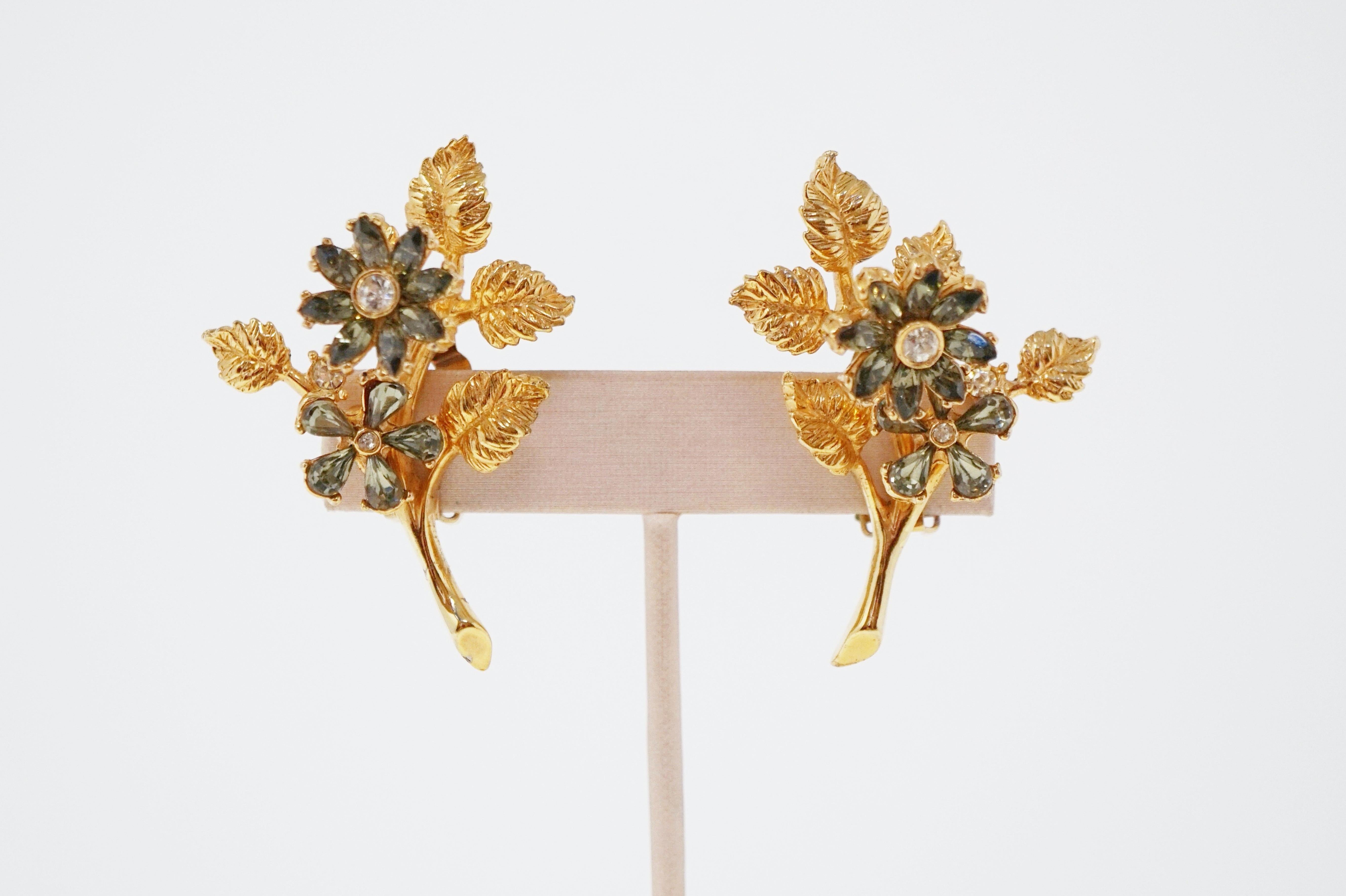 Hattie Carnegie Gilt & Rhinestone Floral Trembler Earrings, Signed, circa 1940s 3