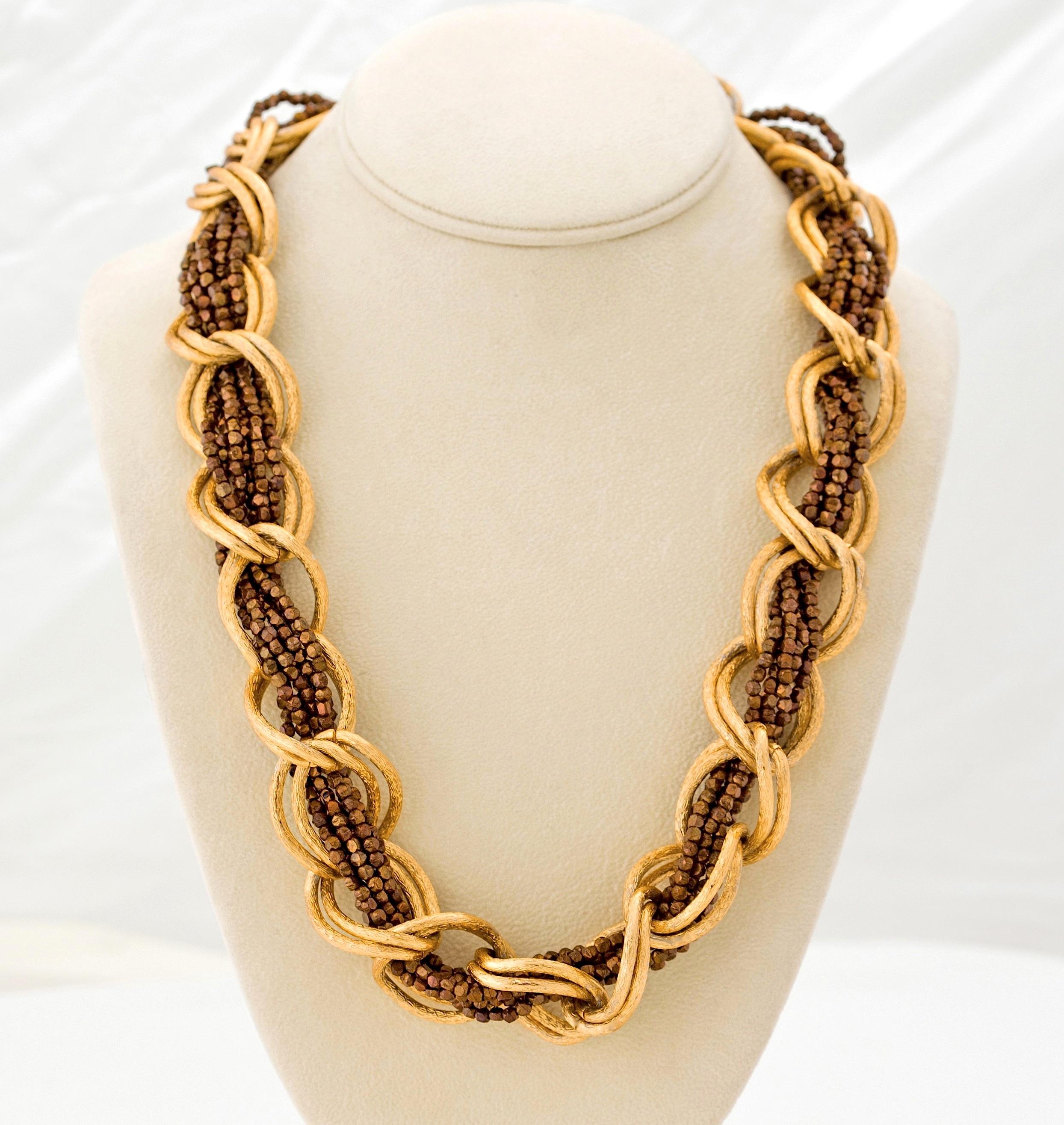 Hattie Carnegie Goldkette und Kupferperlenkette mit Perlen Damen im Angebot
