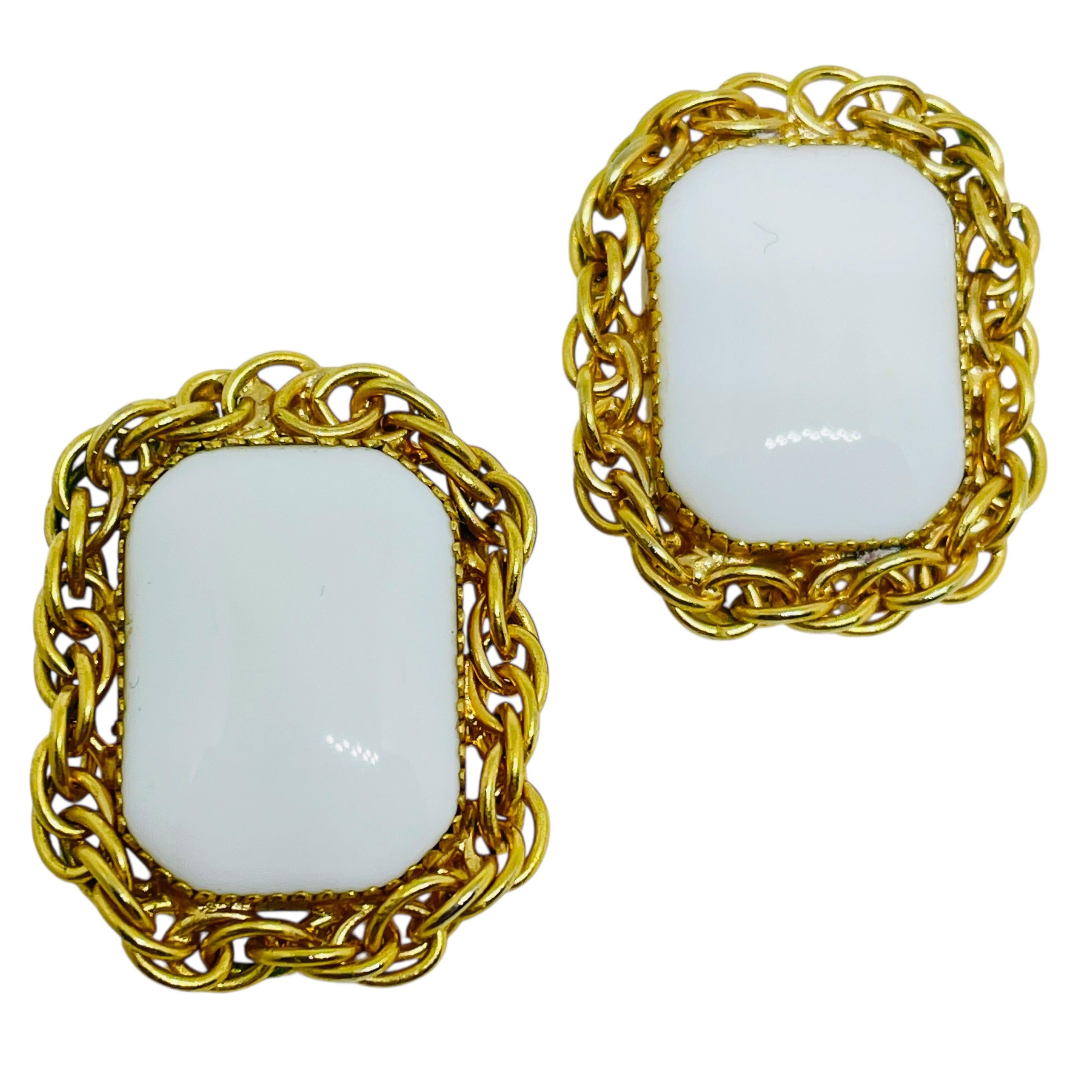 HATTIE CARNEGIE signed vintage gold tone white glass designer clip on earrings