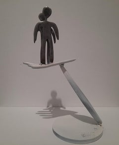 Dans la main de Provident Haude Bernabé Sculpture d'art contemporain en métal blanc