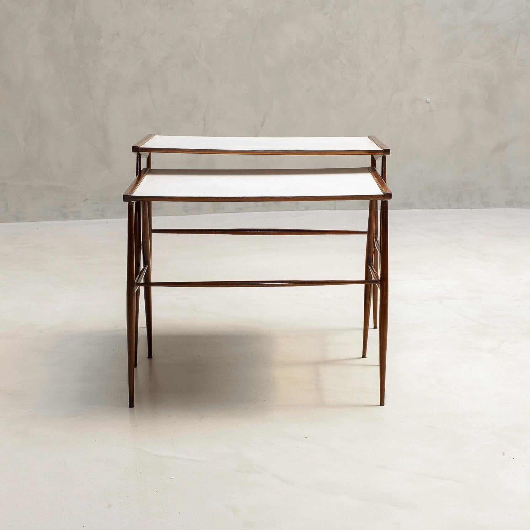 Hauner & Eisler - Moveis Artesanal - Rare Pair of 1950s nest table in rosewood For Sale 4