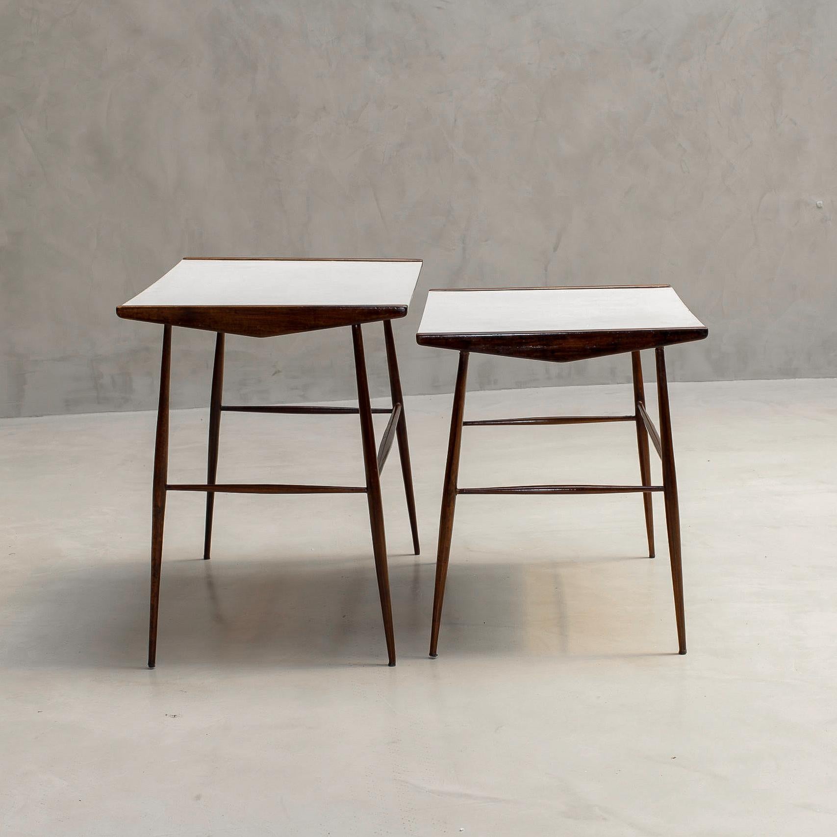 Mid-20th Century Hauner & Eisler - Moveis Artesanal - Rare Pair of 1950s nest table in rosewood For Sale