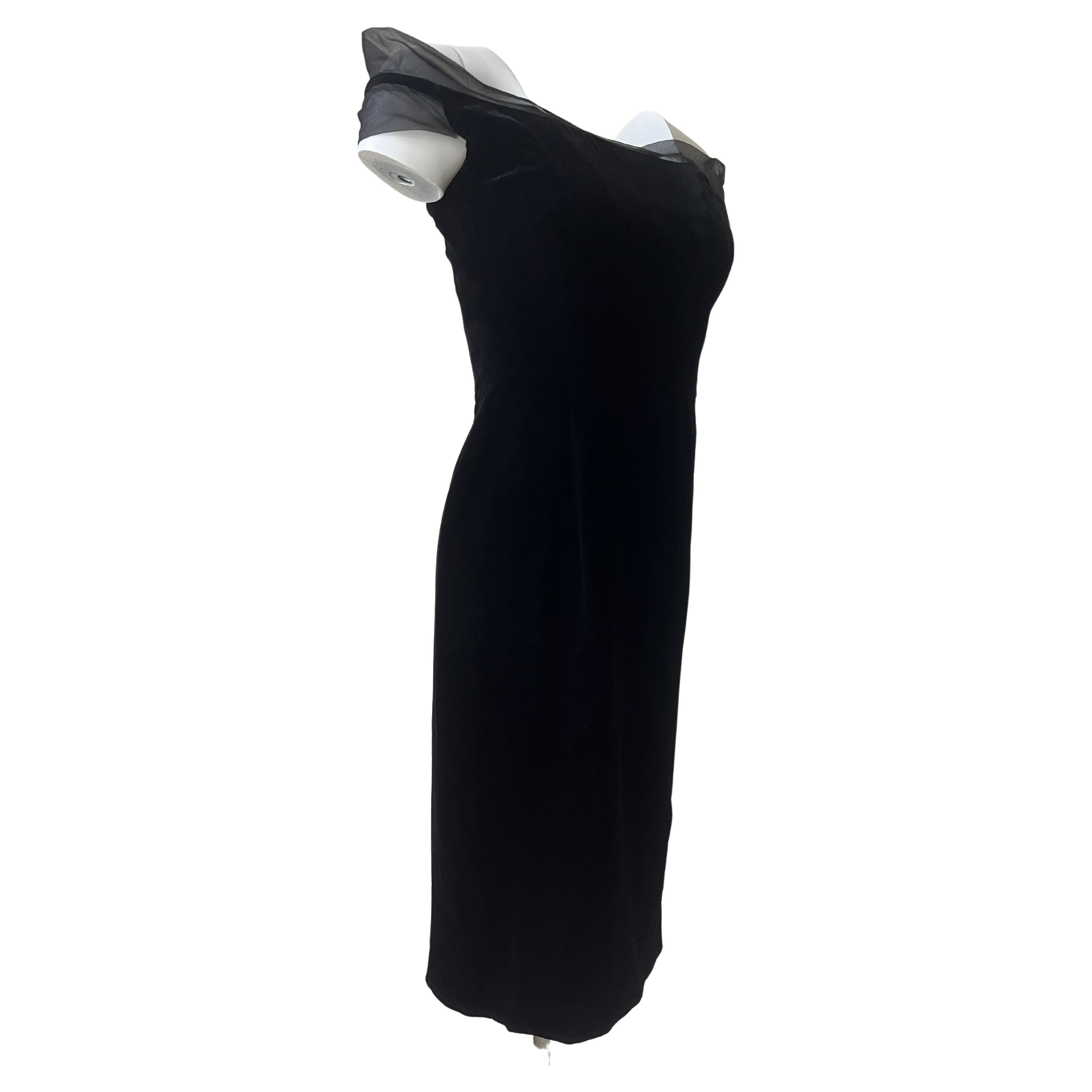 Haute Couture Black Velvet Pierre Balmain Evening Dress In Good Condition For Sale In Palm Beach, FL