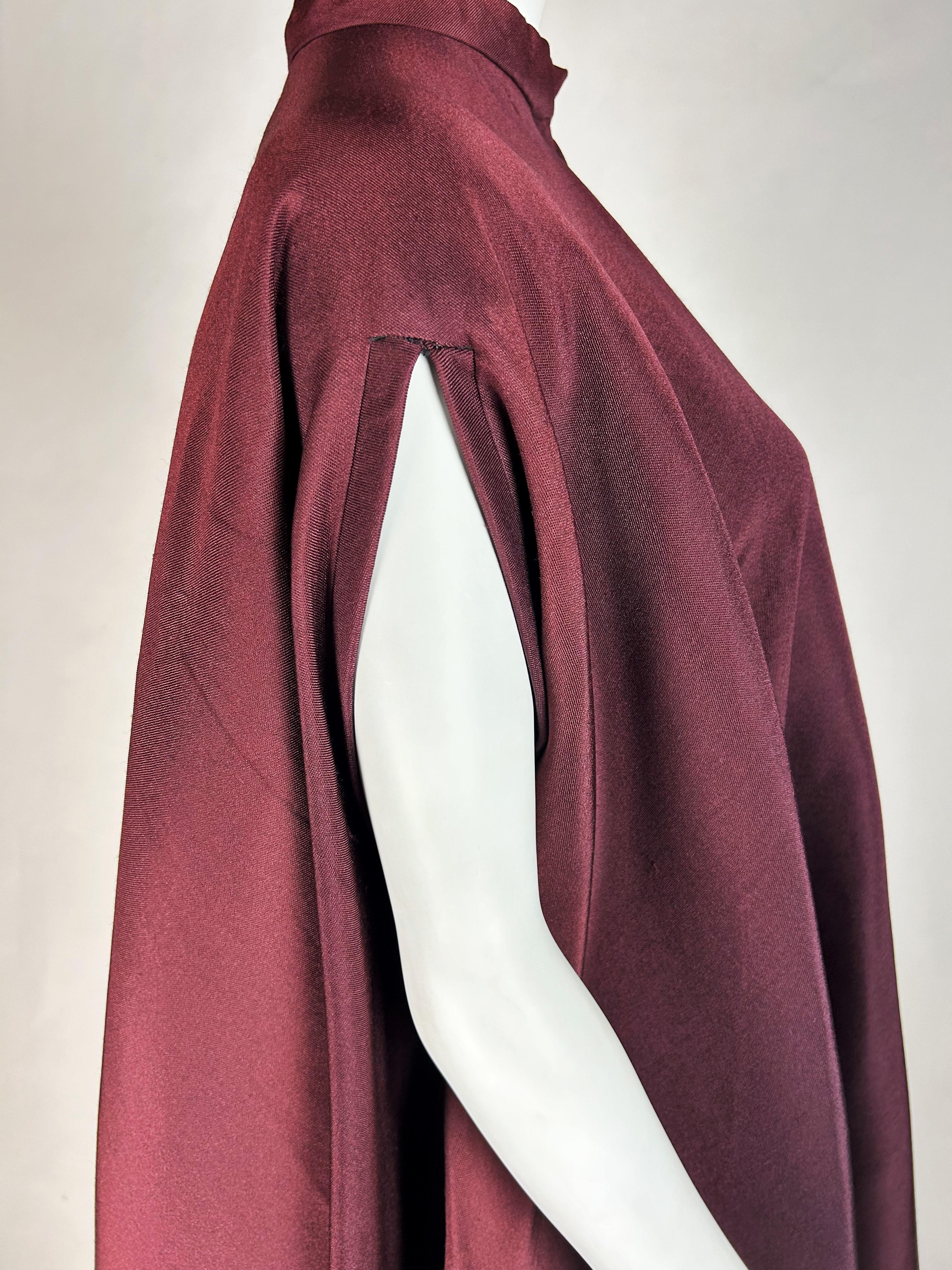 Haute Couture fashion show cape by Madame Grès numbered 11633 Circa 1980 For Sale 2