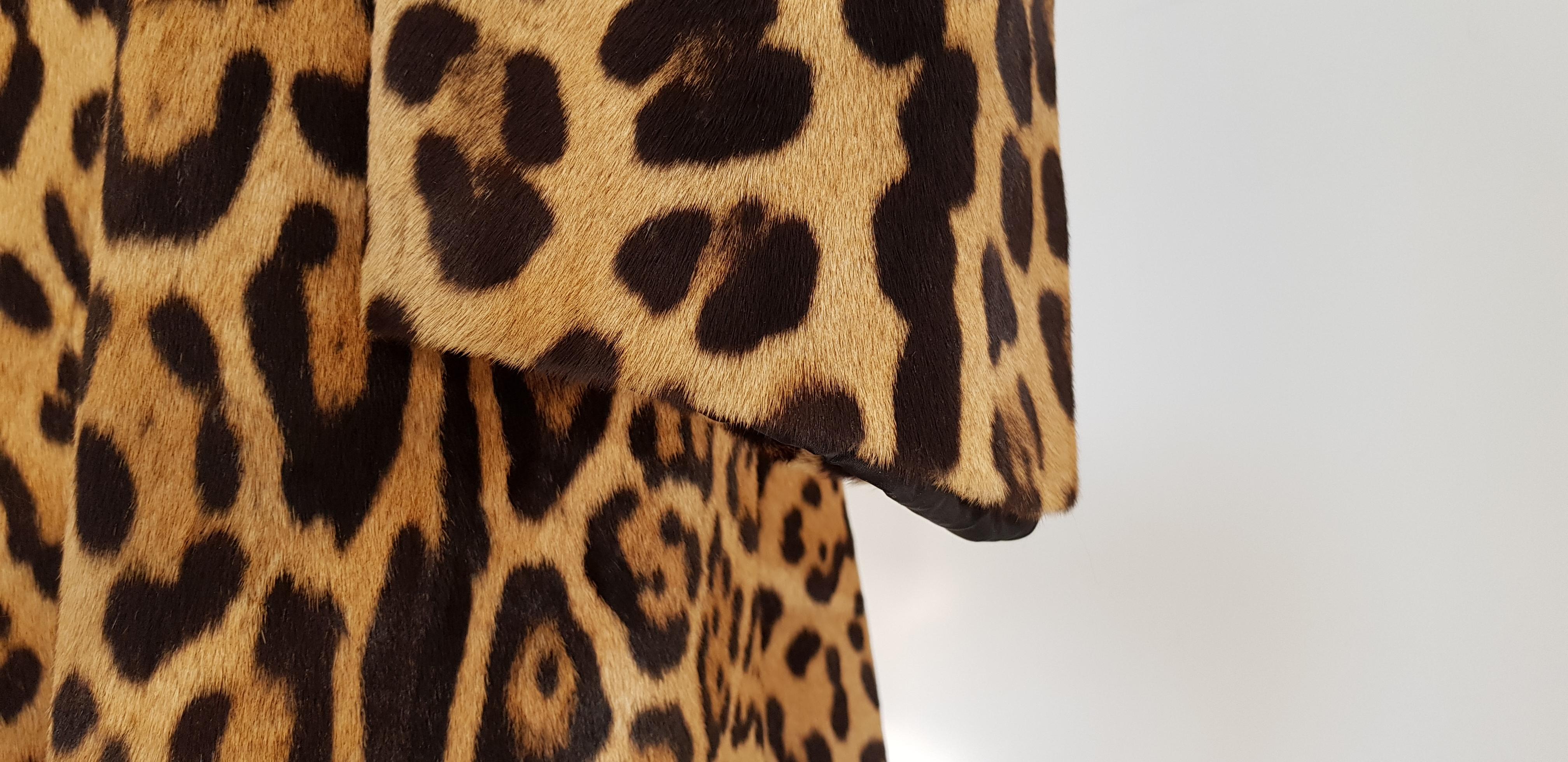 Haute Couture MANFRIANI Florence Rare Wild Jaguar Fur (Pre-Ban) Coat. Unworn  For Sale 4