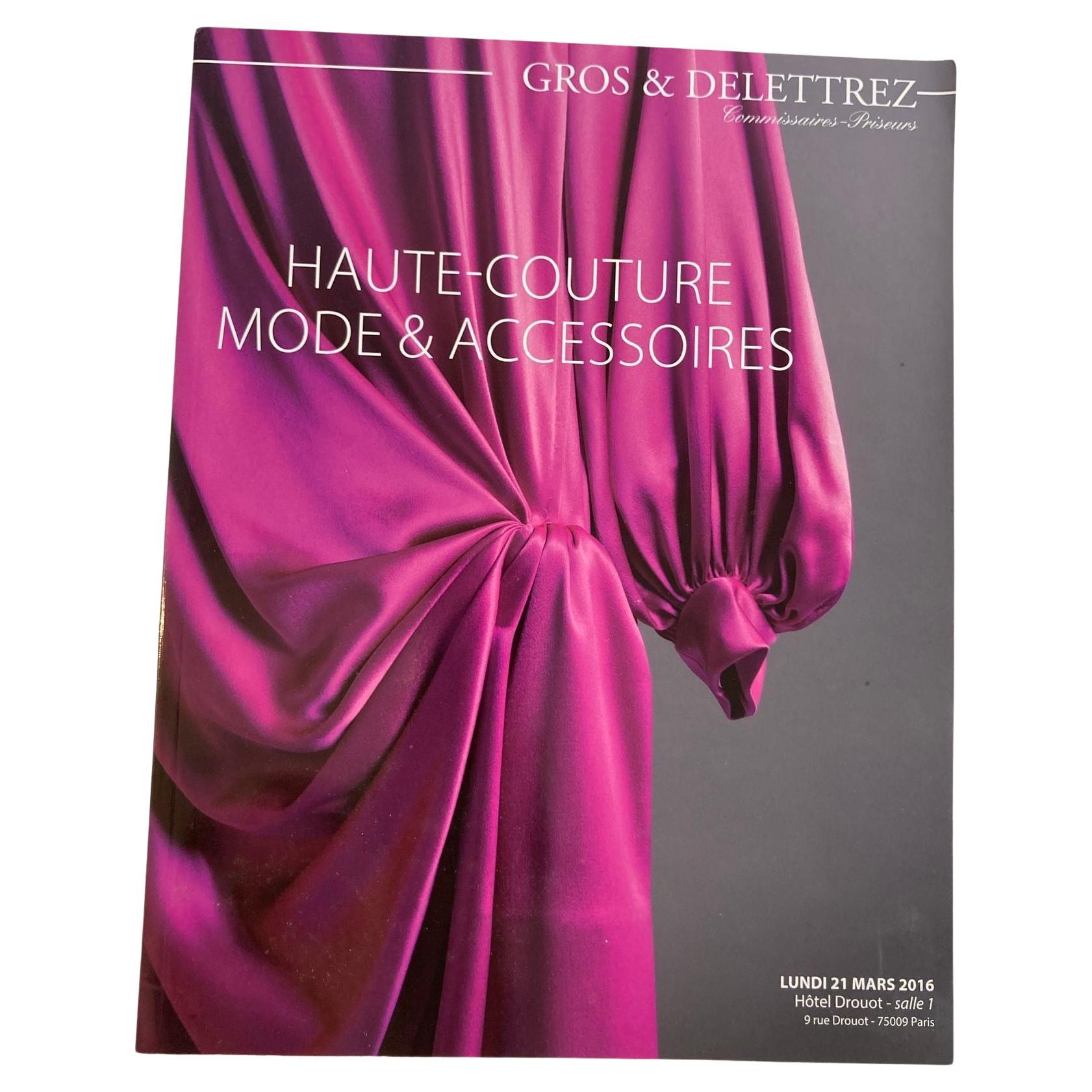 Catalogue des ventes aux enchères de la Haute Couture Paris 2016 publié par Gros & Delettrez en vente