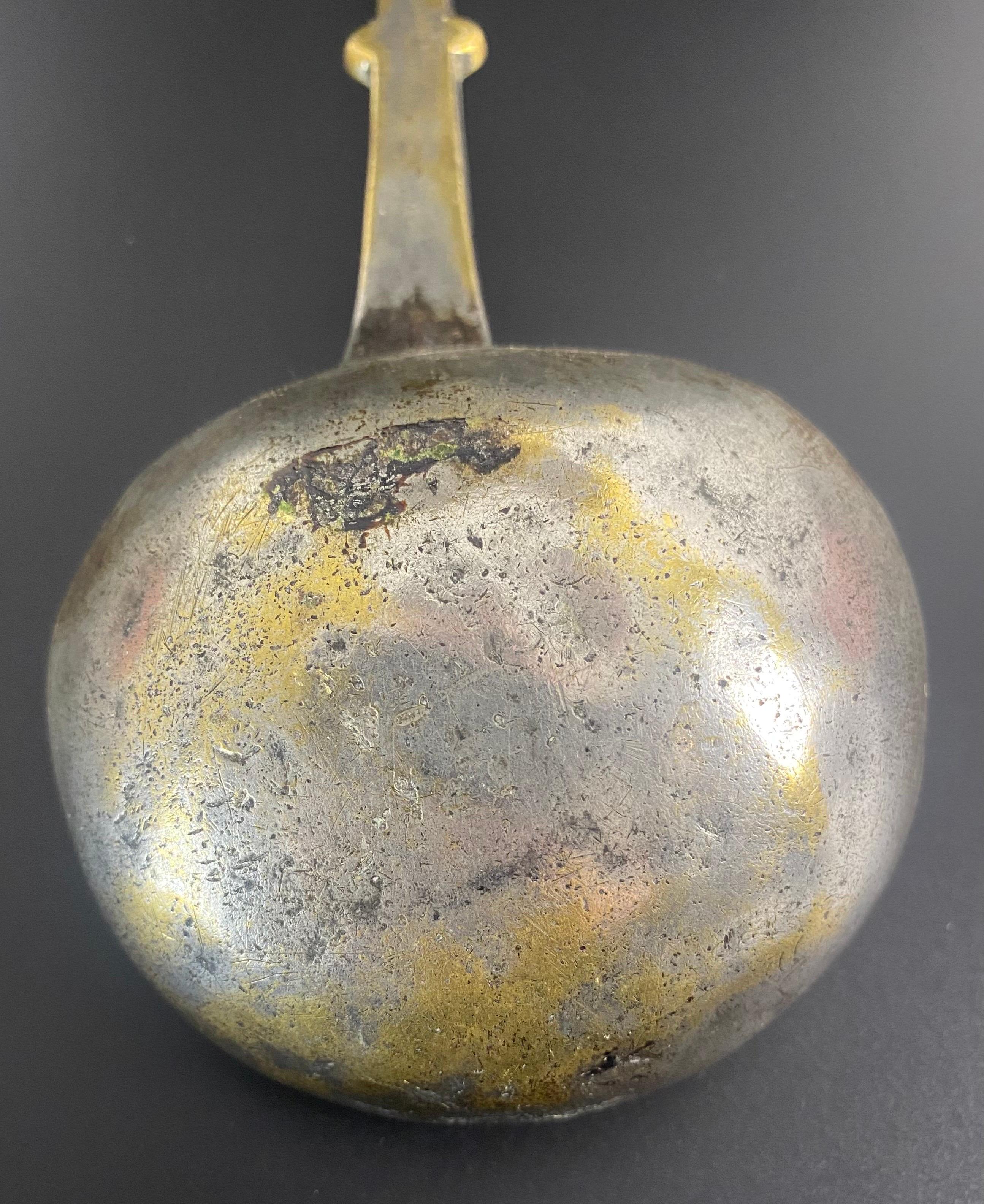 French Haute Epoque bronze ladle - 17th century - France For Sale