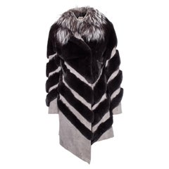 Haute Hippie, Manteau de fourrure assymétrique