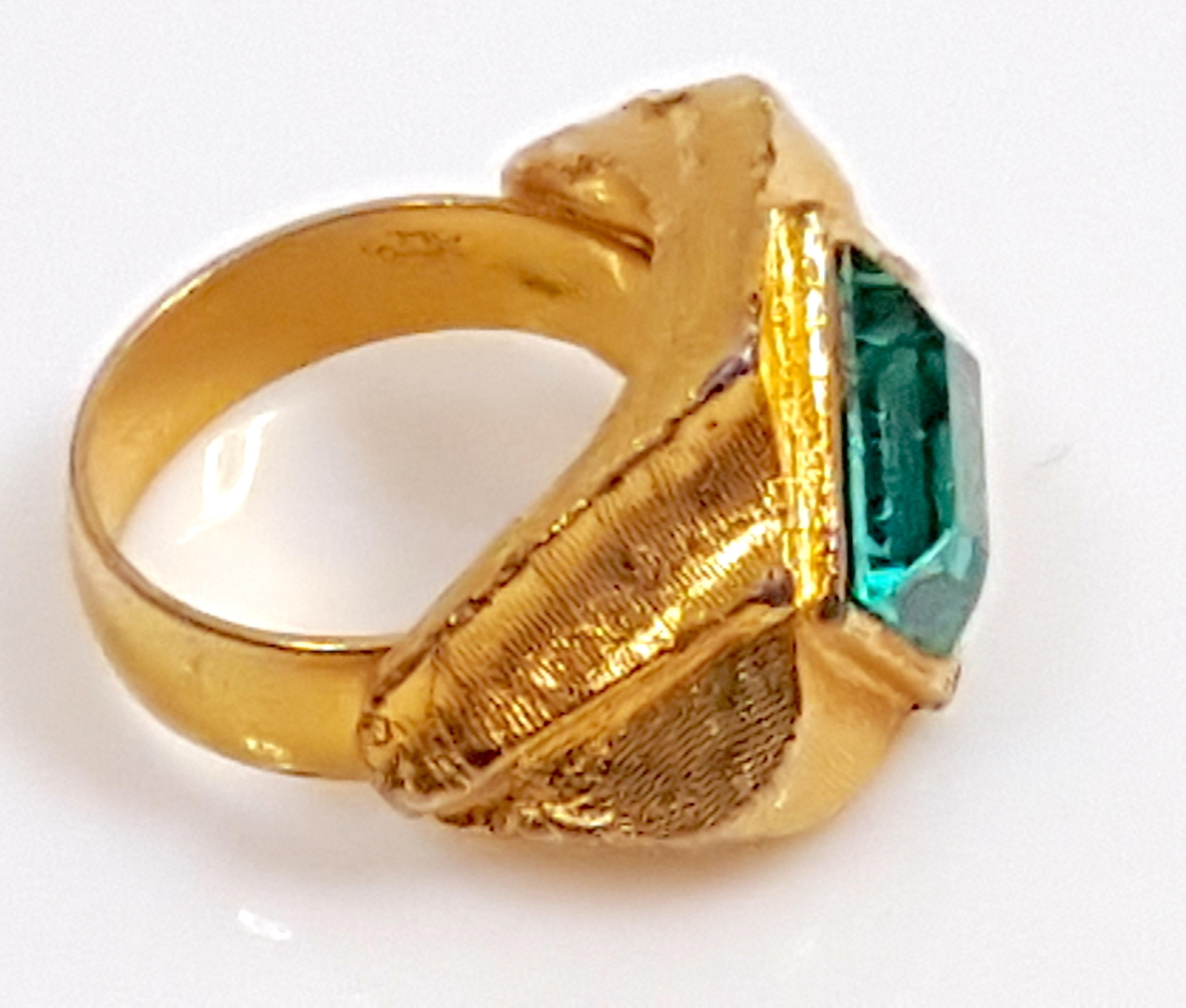 Modernist Couture DiorDesigner WesternGermany MaxMuller TealCrystal GoldGilt Textural Ring For Sale