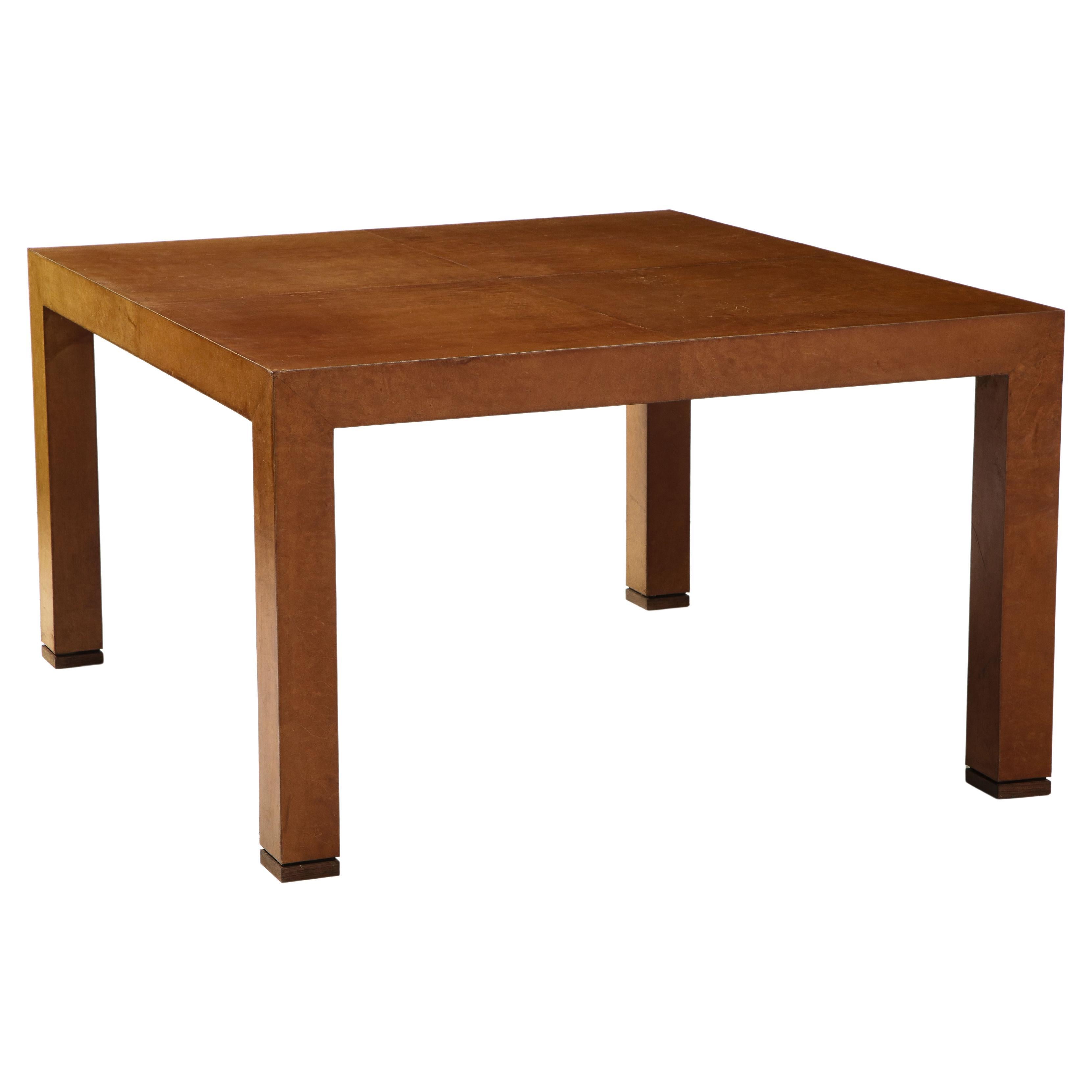 Table de salle à manger en cuir de La Havane, France, vers 1960-70 en vente