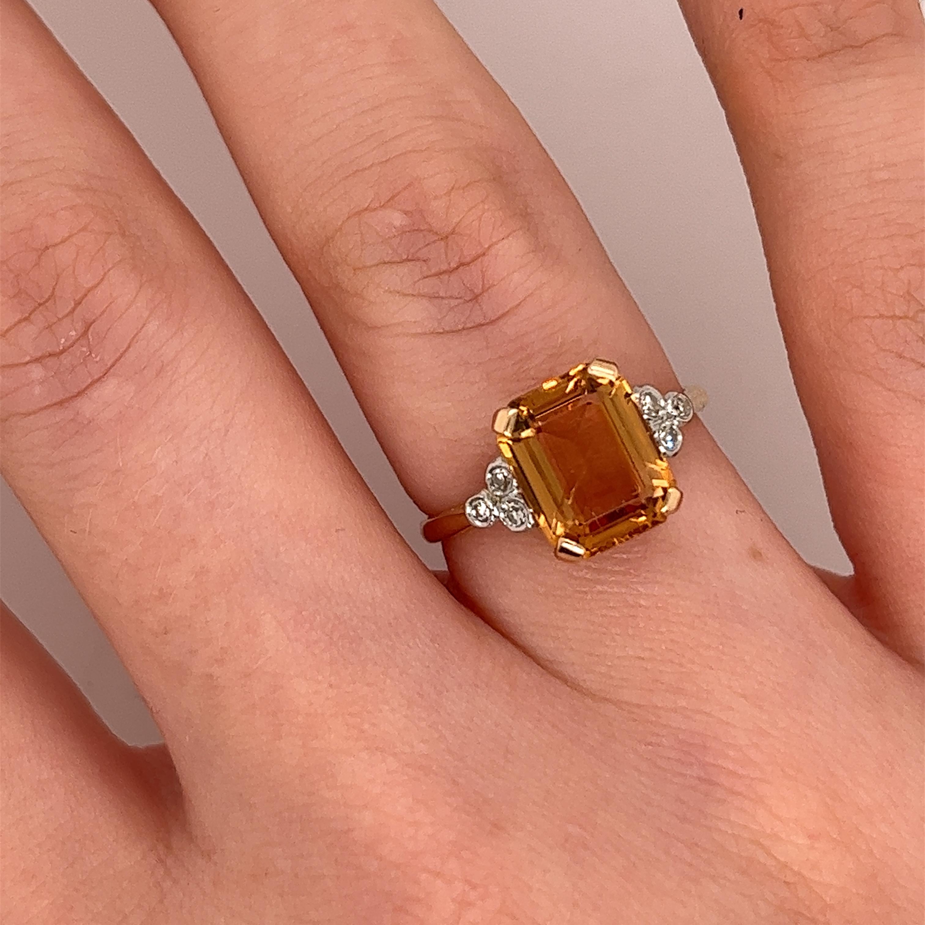 Have one to sell? Sell it yourself 18ct Yellow Gold & Platinum Citrine Ring, Se 1