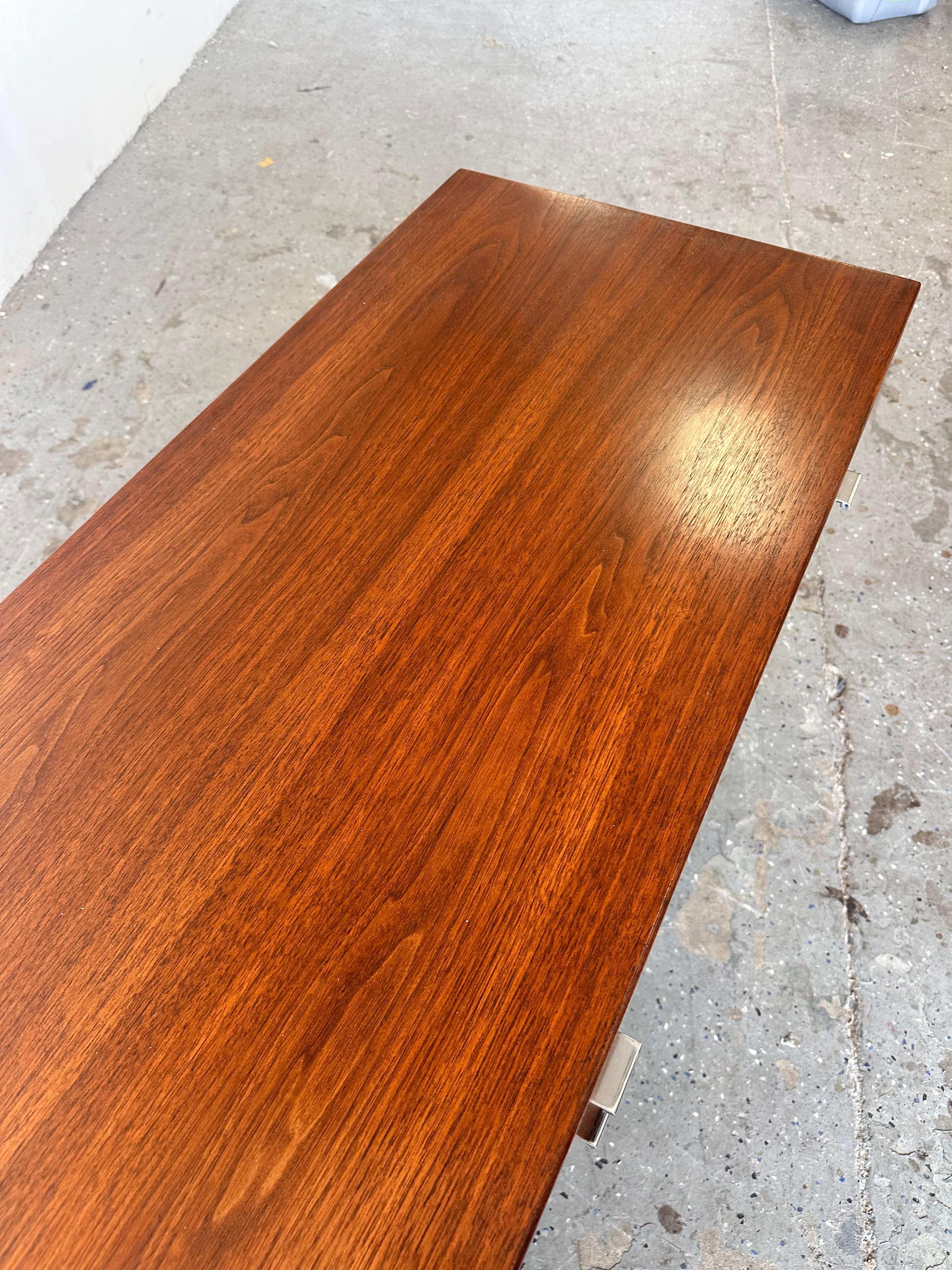 Mid Century Modern Stow Davis low media Credenza 5