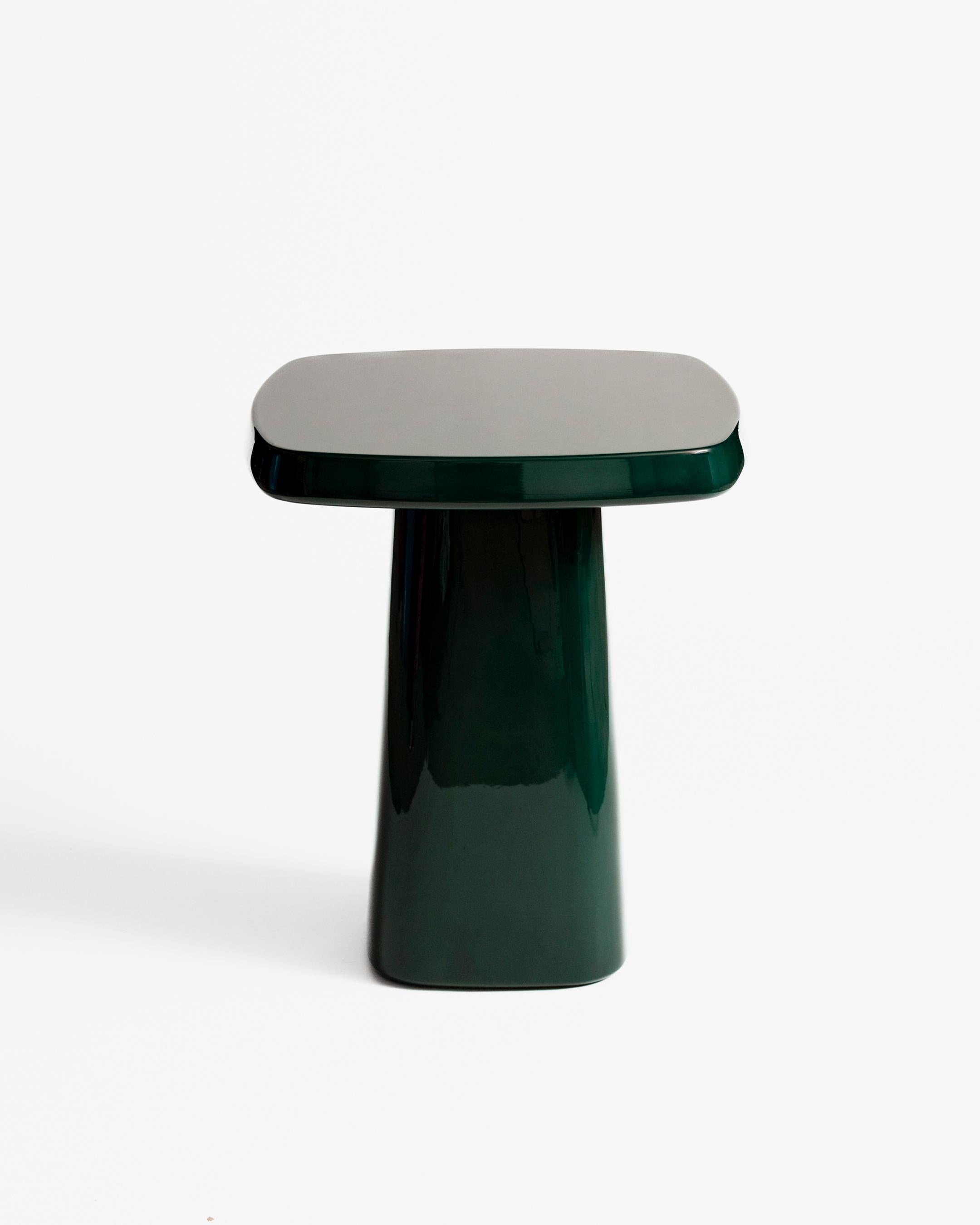 Contemporary Haven Side Table in High Gloss Lacquer by Parc For Sale