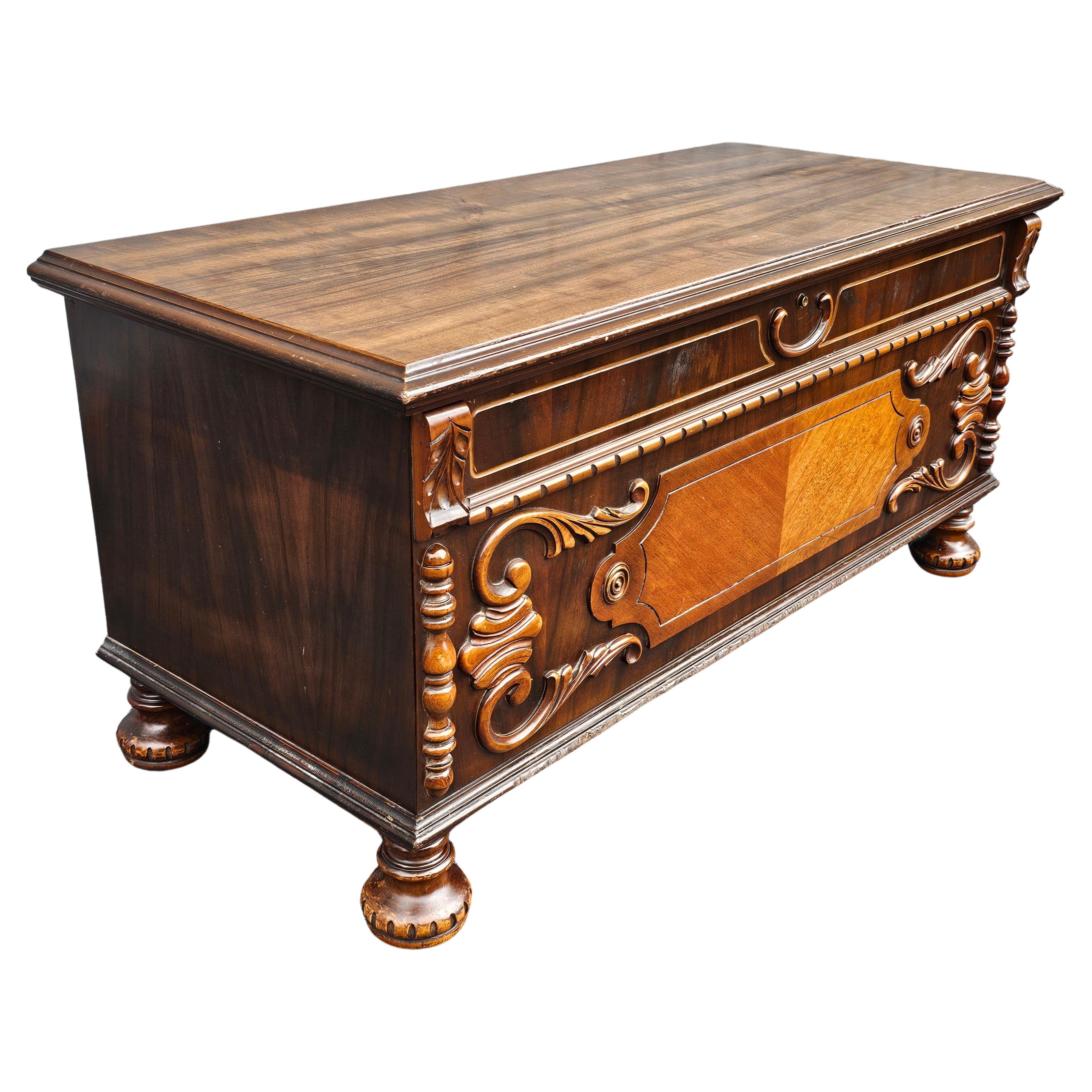 Haverty Furniture William And Mary Style Carved Mahogany and Cedar Blanket Chest In Good Condition For Sale In Germantown, MD