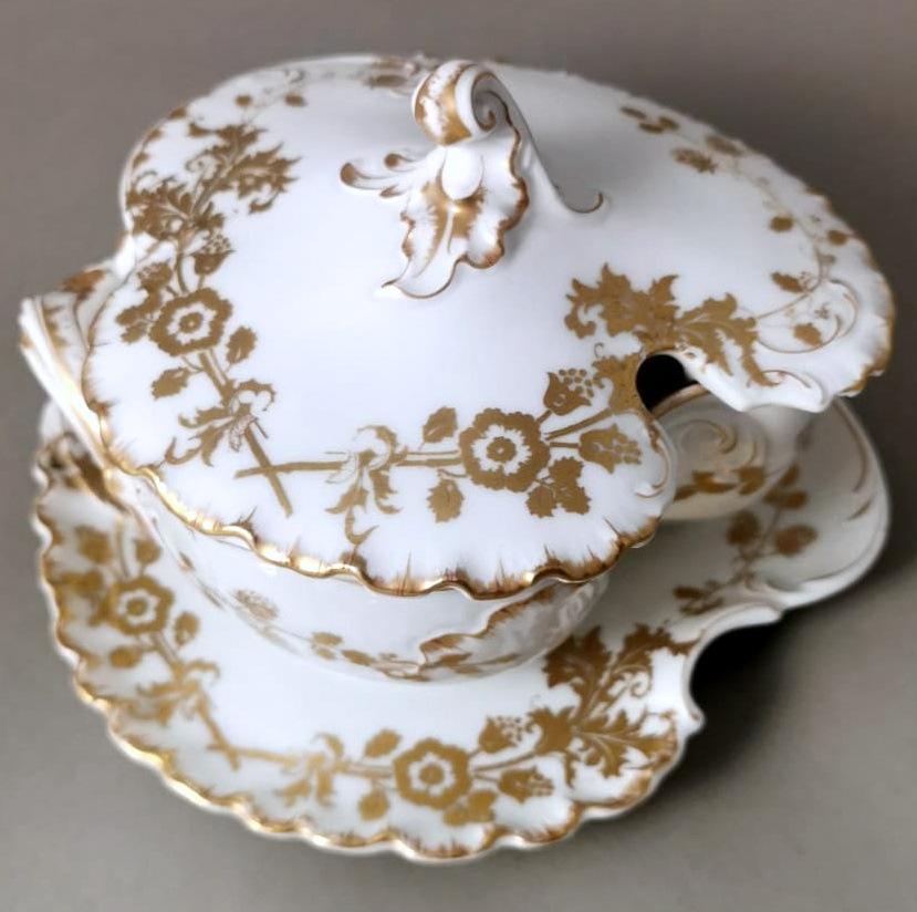 Haviland & Co. Bois à sauce français de Limoges en porcelaine blanche et décorations en or Bon état - En vente à Prato, Tuscany