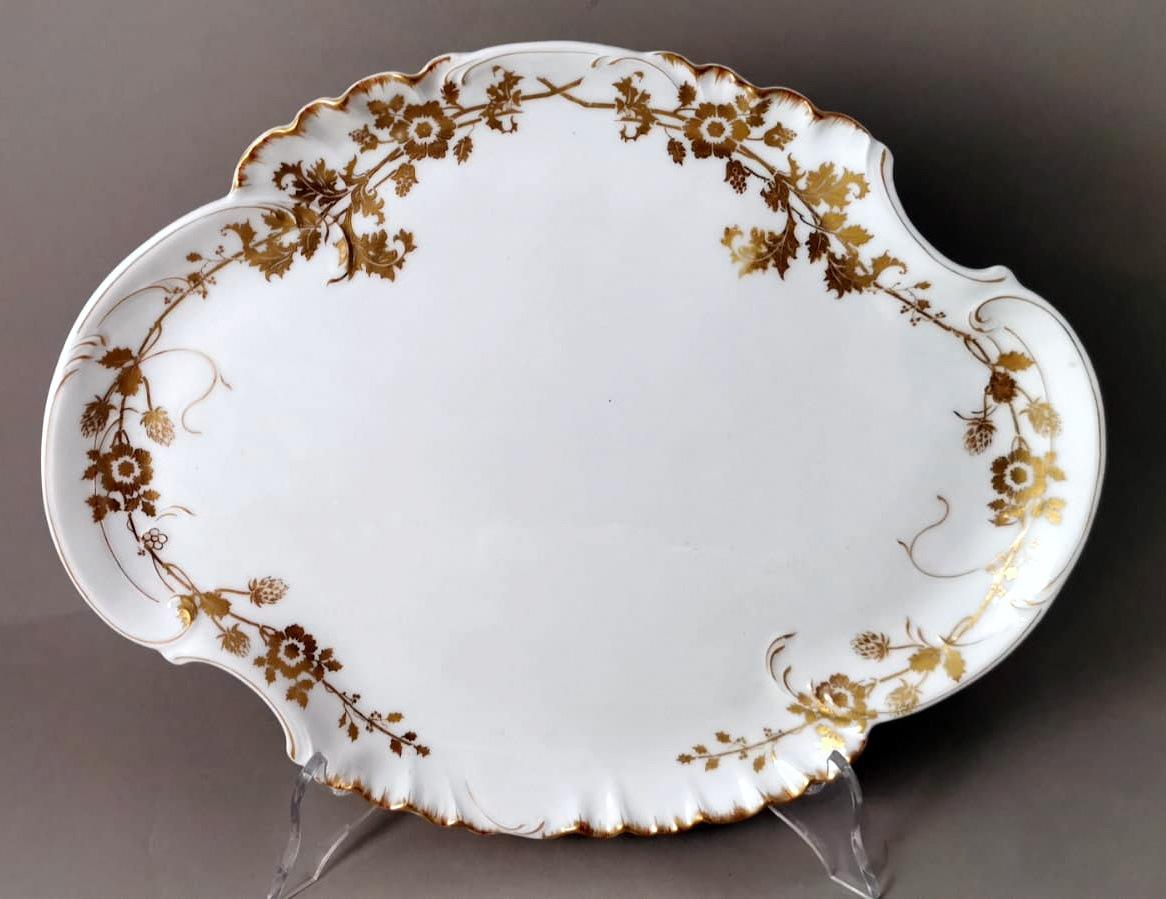 Haviland & Co. Limoges French Porcelain Salad Bowl with Tray In Good Condition For Sale In Prato, Tuscany