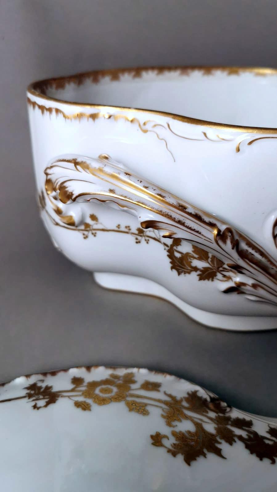 Soupière française Haviland & Co de Limoges en porcelaine blanche décorée d'or en vente 3