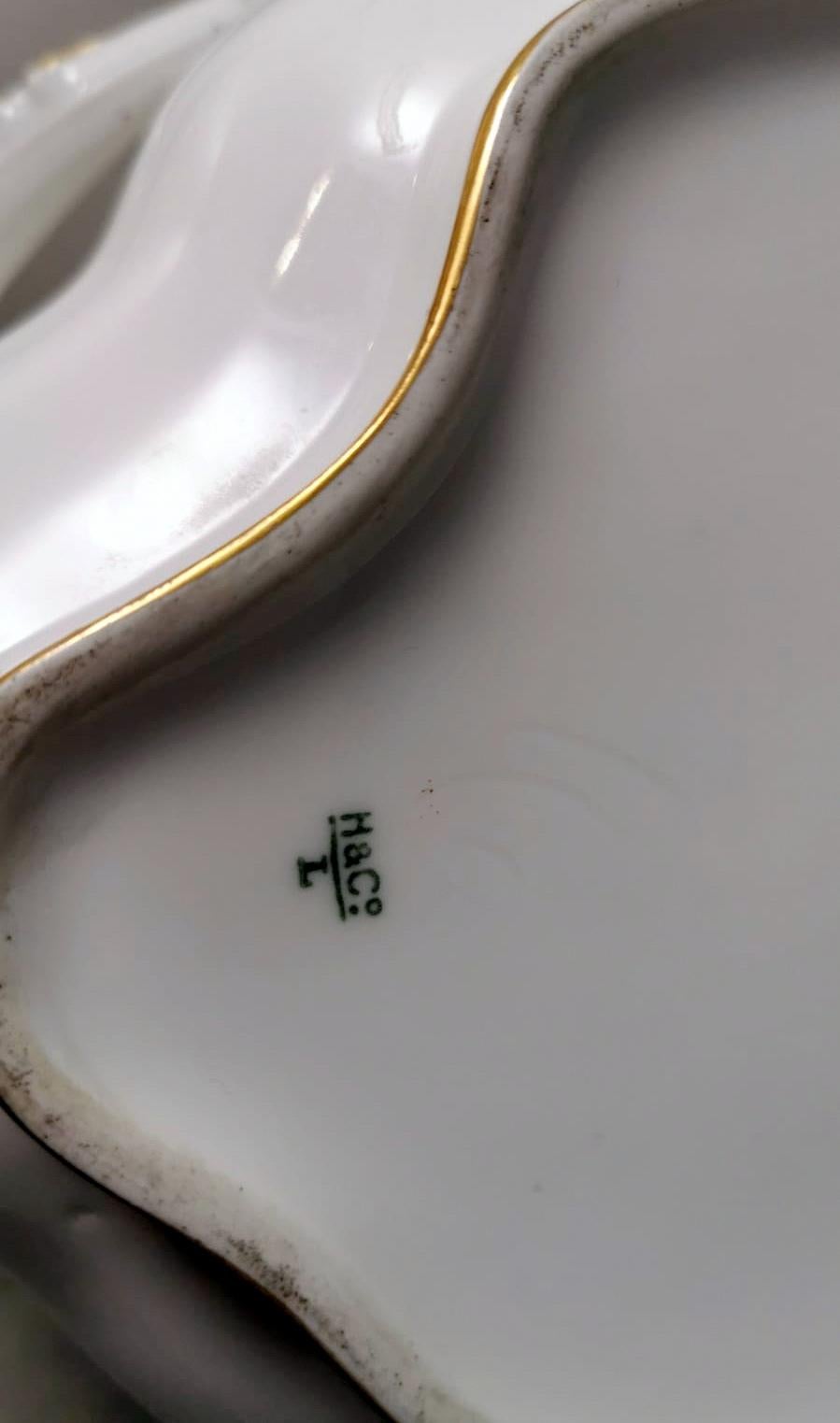 Soupière française Haviland & Co de Limoges en porcelaine blanche décorée d'or en vente 10