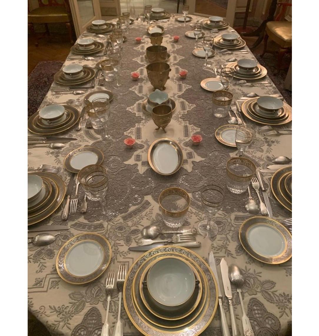 Haviland Dinner Service

The Haviland dinner service, a prestigious creation hailing from the 20th century, epitomizes the exquisite craftsmanship of Limoges porcelain. Meticulously crafted by the renowned artisans of Limoges, this opulent dinner