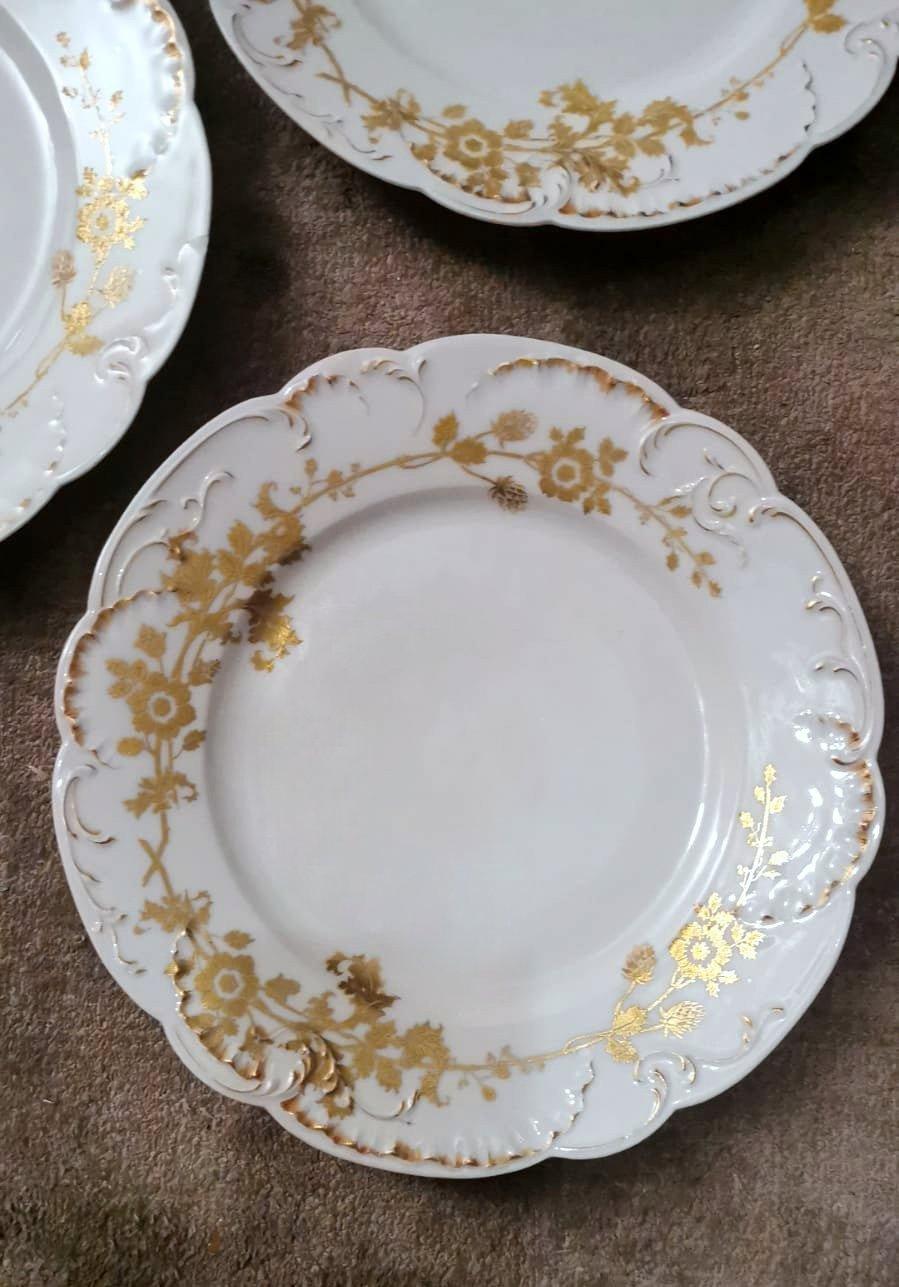 Porcelaine Haviland Limoges 6 assiettes plates en porcelaine blanche française et décorations en or en vente