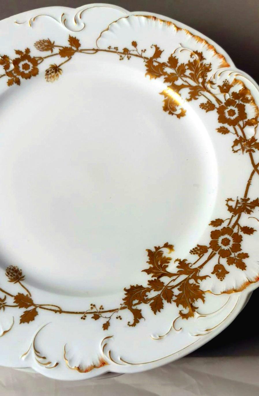 Haviland Limoges: 6 französische flache Teller aus weißem Porzellan mit Golddekorationen im Angebot 7