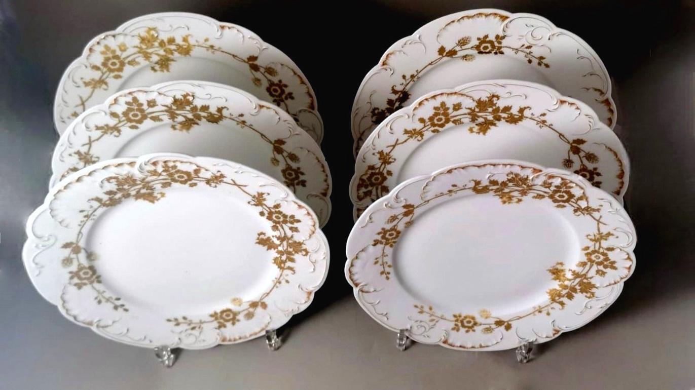 Napoleon III Haviland Limoges 6 French White Porcelain Flat Plates and Gold Decorations For Sale