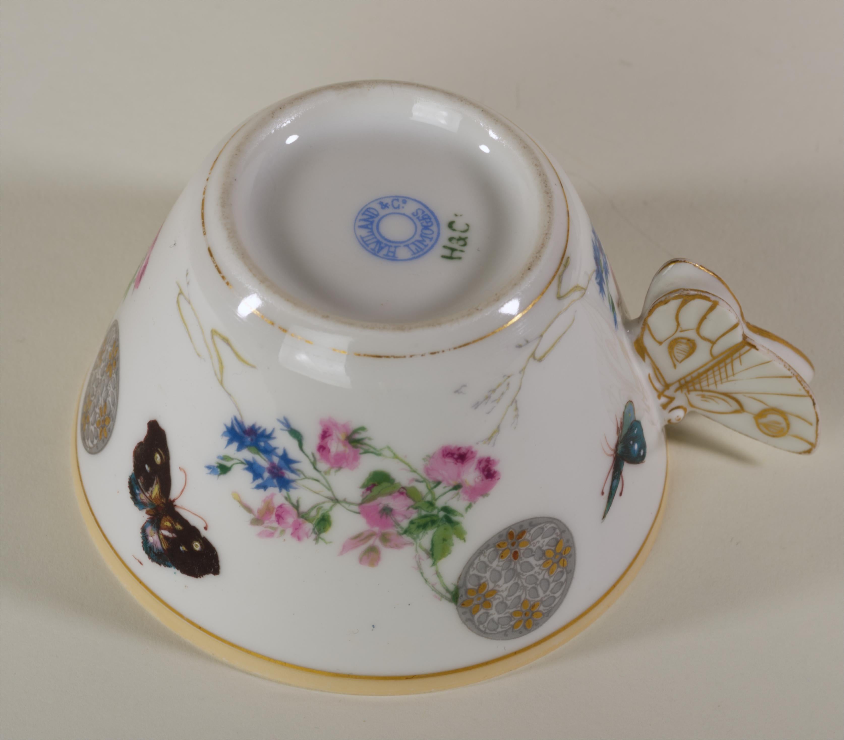 Haviland Limoges Butterfly Handled Cup and saucer set, 1879-1889, Aesthetic  For Sale 5