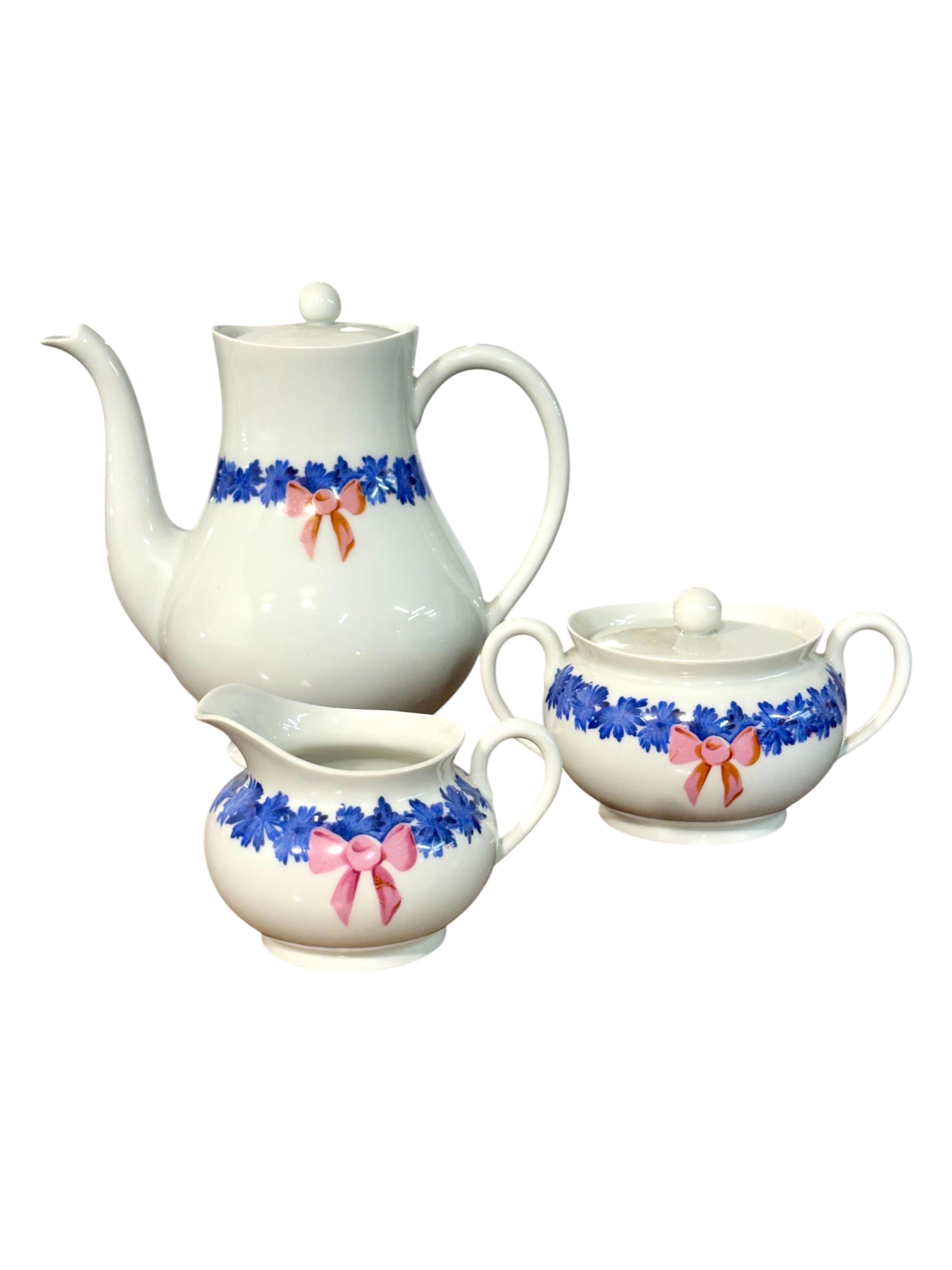 Haviland Limoges Kaffeeservice mit blauen und rosa Blumenmotiven im Angebot 3
