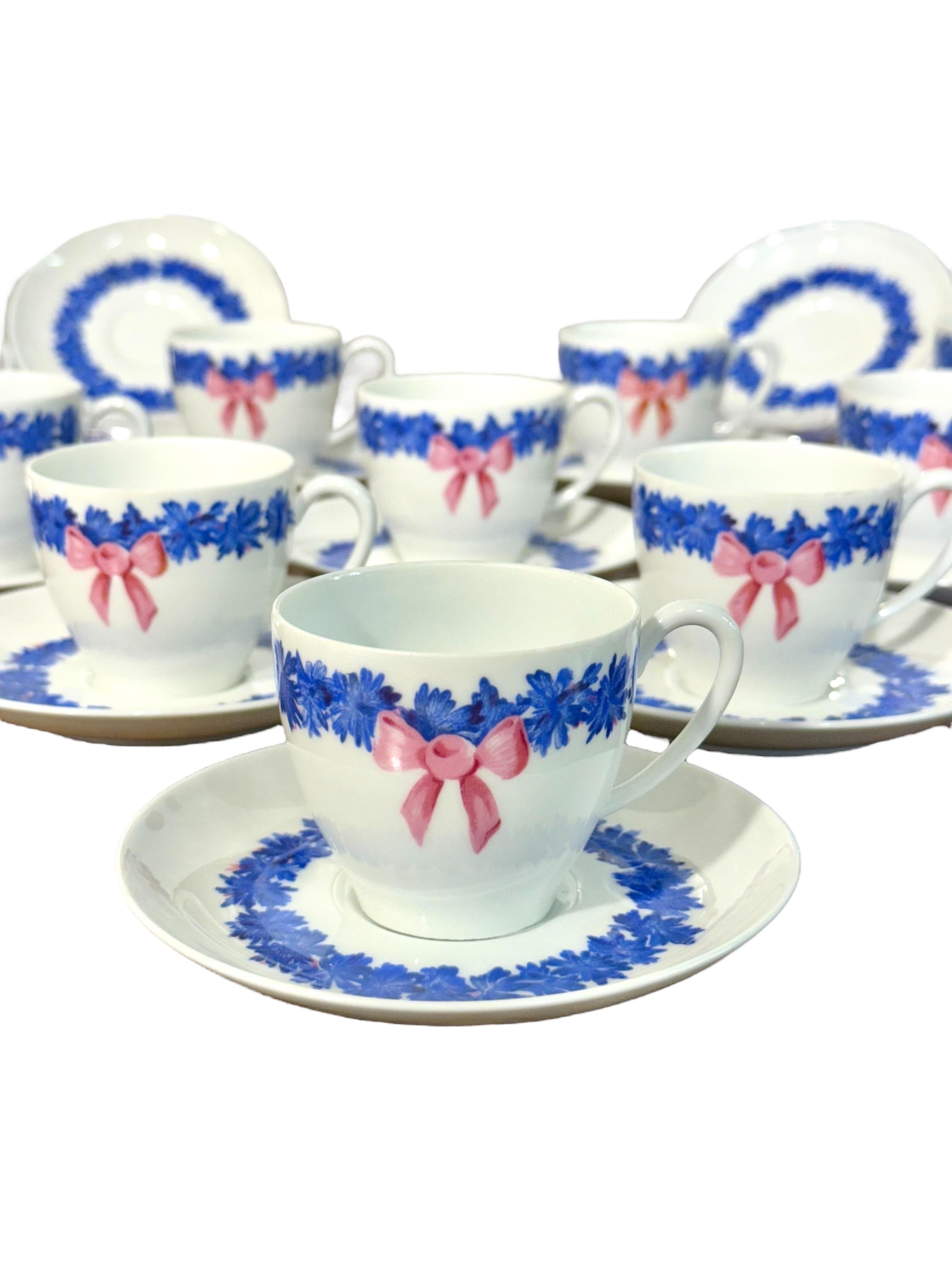 Haviland Limoges Kaffeeservice mit blauen und rosa Blumenmotiven (20. Jahrhundert) im Angebot