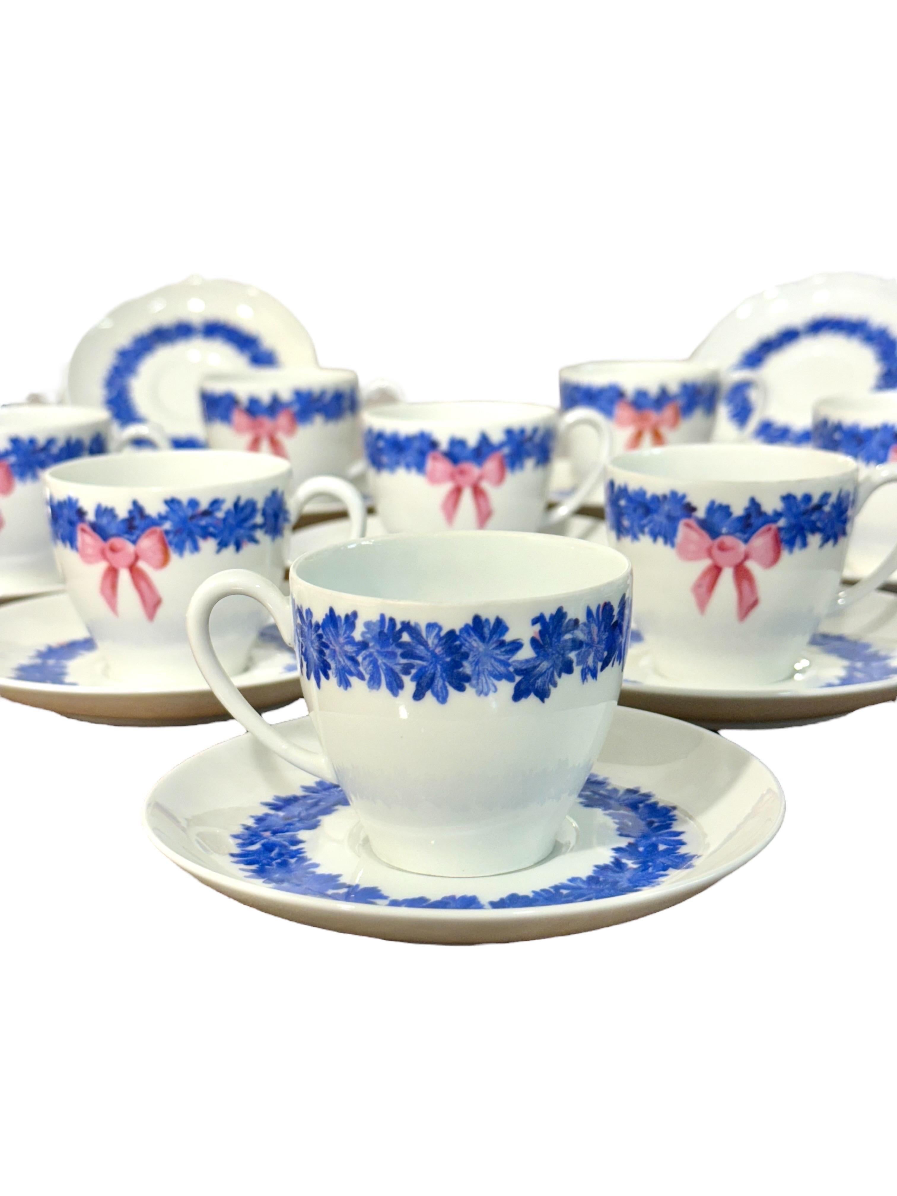 Haviland Limoges Kaffeeservice mit blauen und rosa Blumenmotiven (Porzellan) im Angebot
