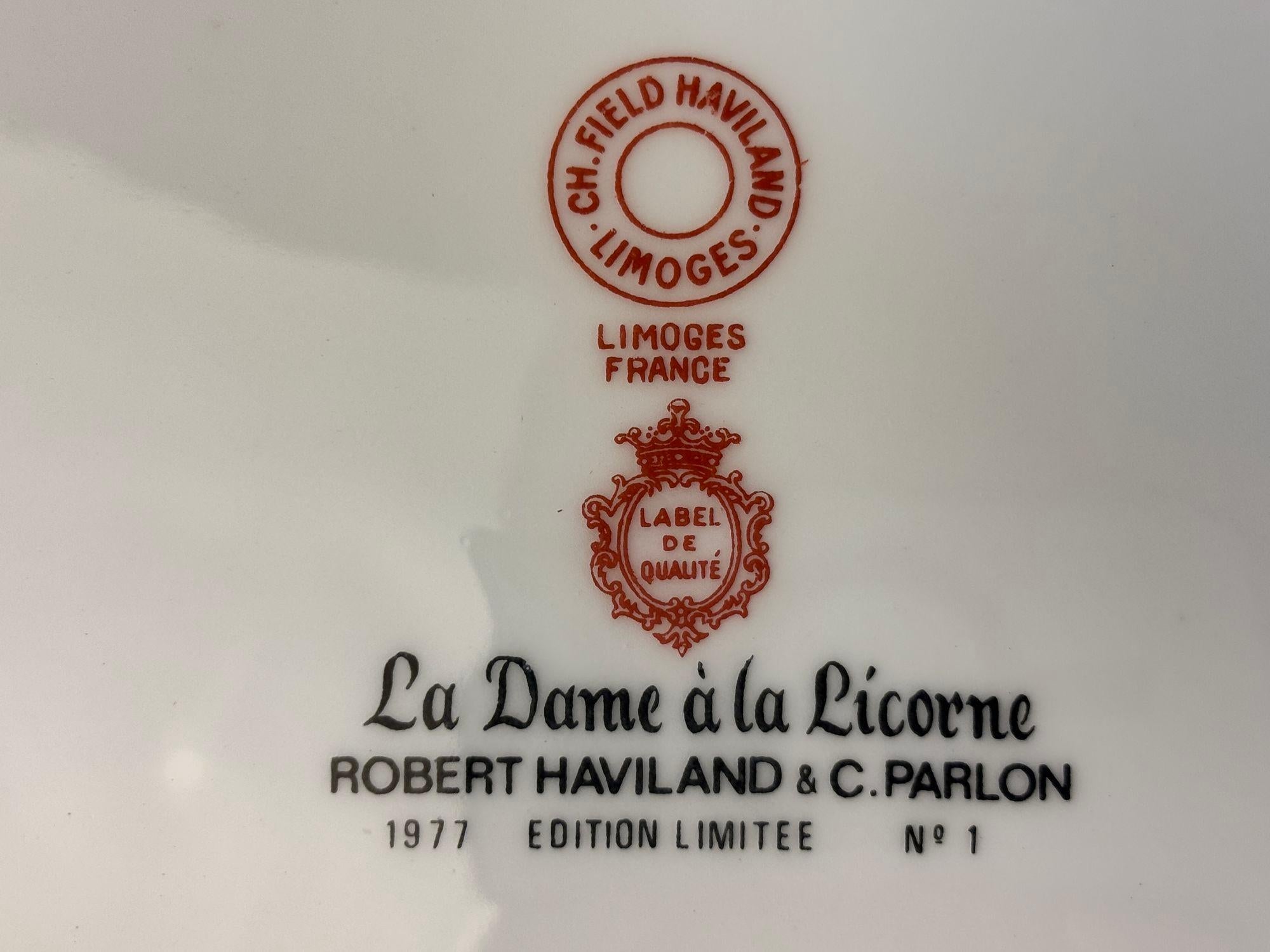 Haviland Limoges Francia Piatto decorativo La Chasse a La Licorne 1977 Edizione limitata. in vendita 2